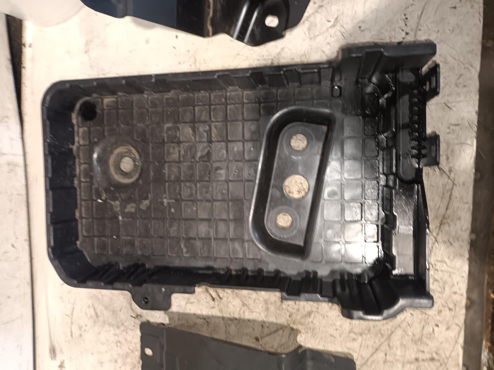 2025 Ford Everest Battery Tray View Auto part Battery Tray Ford Everest 2025