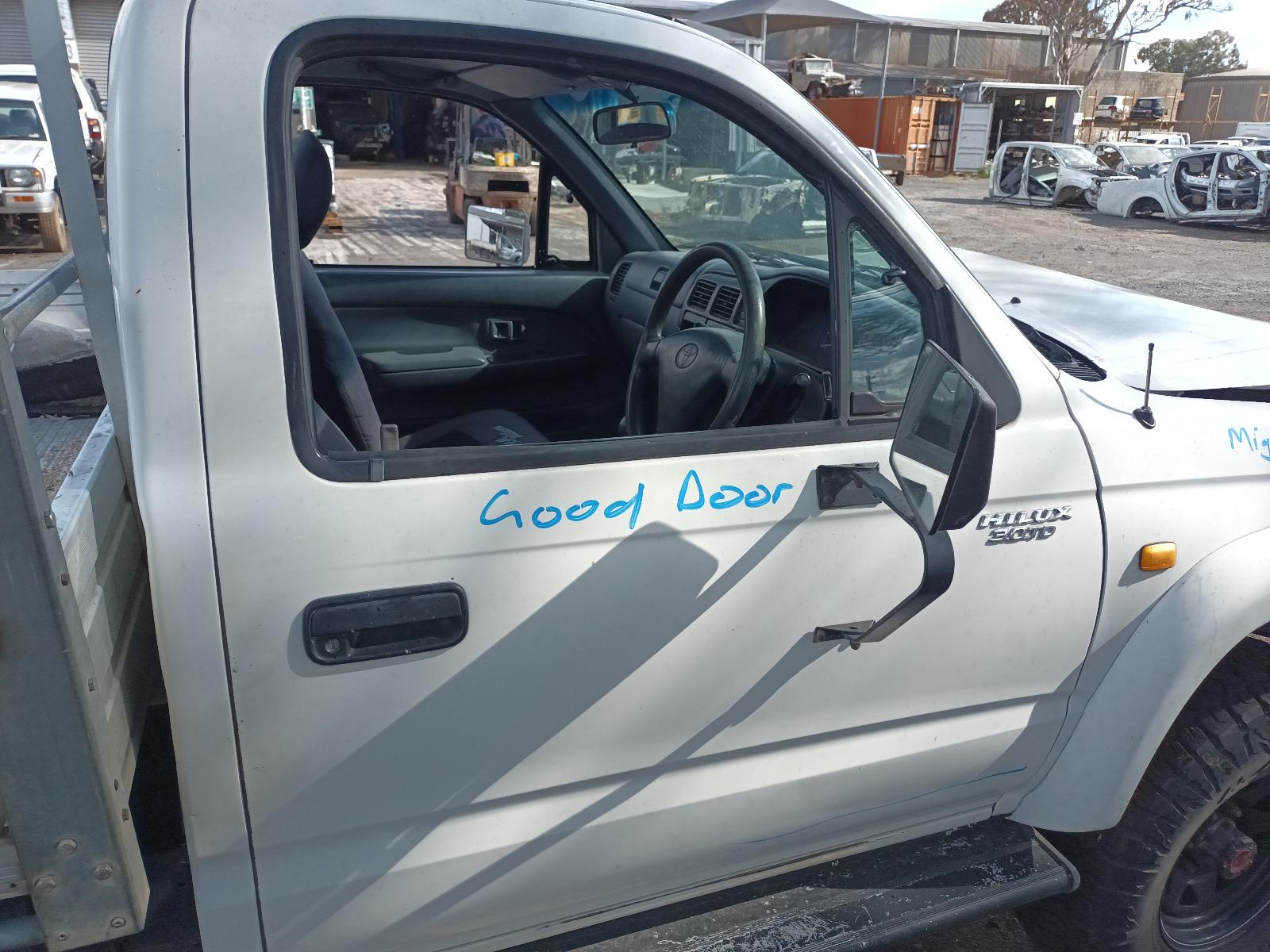 Fuse Box Hilux Toyota 2004