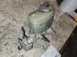 View Auto part Master Cylinder Toyota Landcruiser 2000