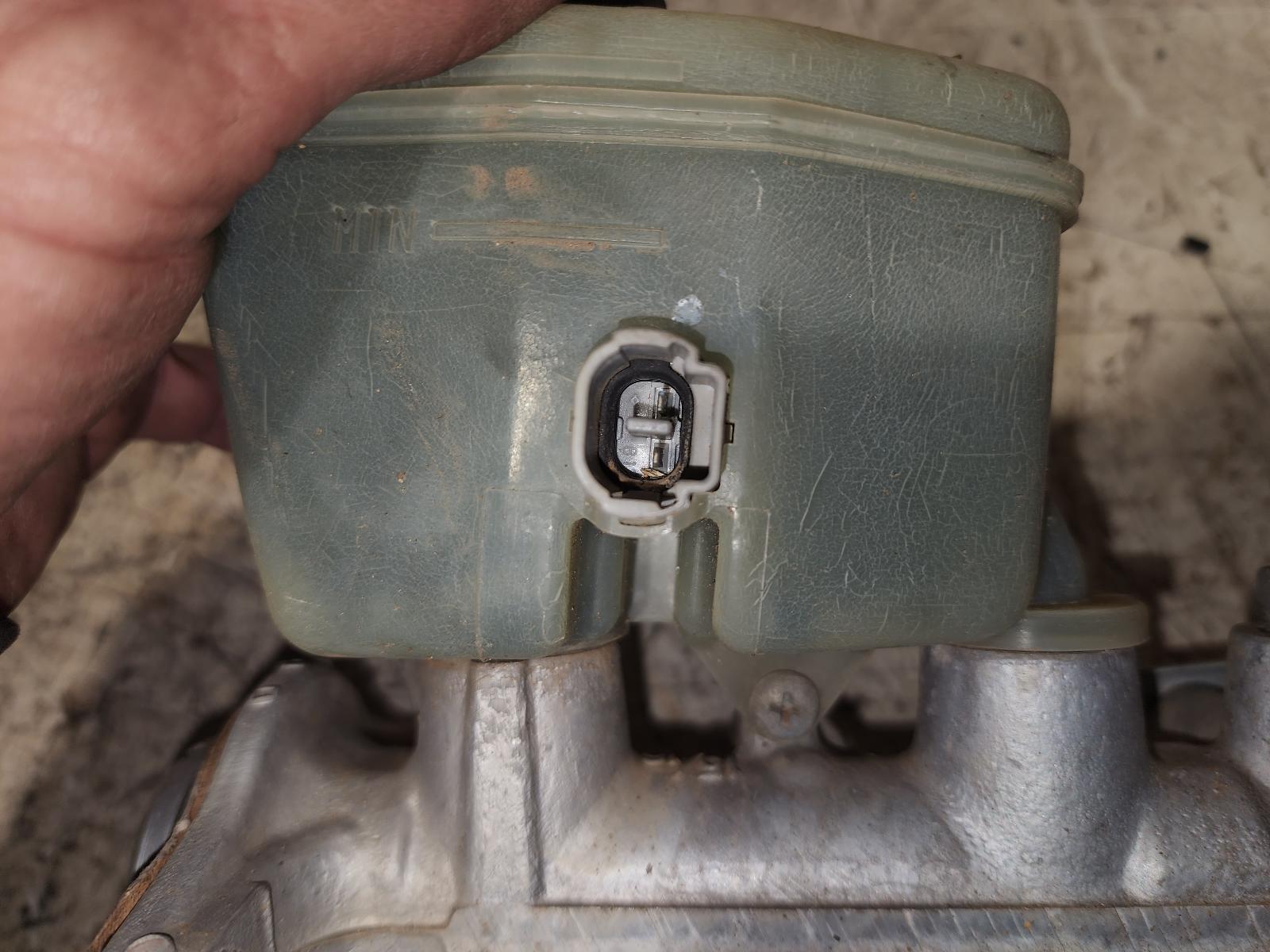 2000 Toyota Landcruiser Master Cylinder View Auto part Master Cylinder Toyota Landcruiser 2000