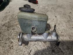 View Auto part Master Cylinder Toyota Landcruiser 2000