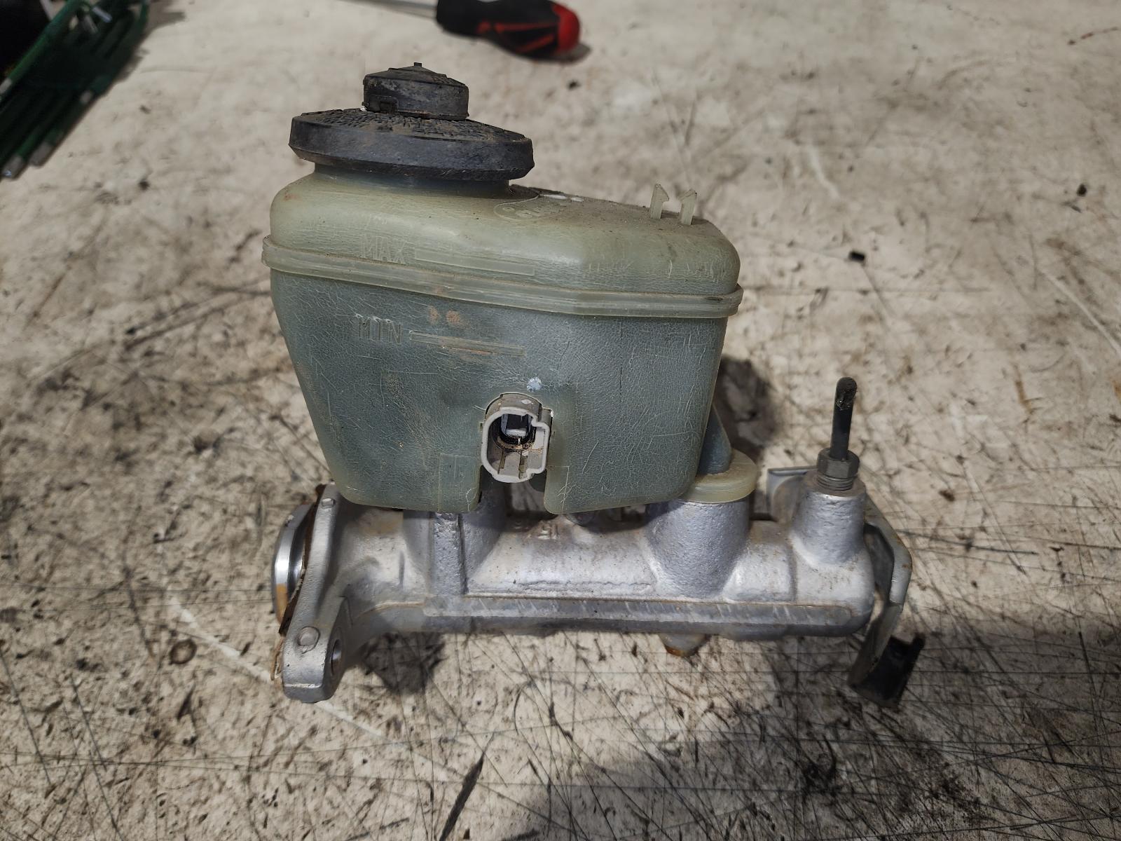 2000 Toyota Landcruiser Master Cylinder View Auto part Master Cylinder Toyota Landcruiser 2000