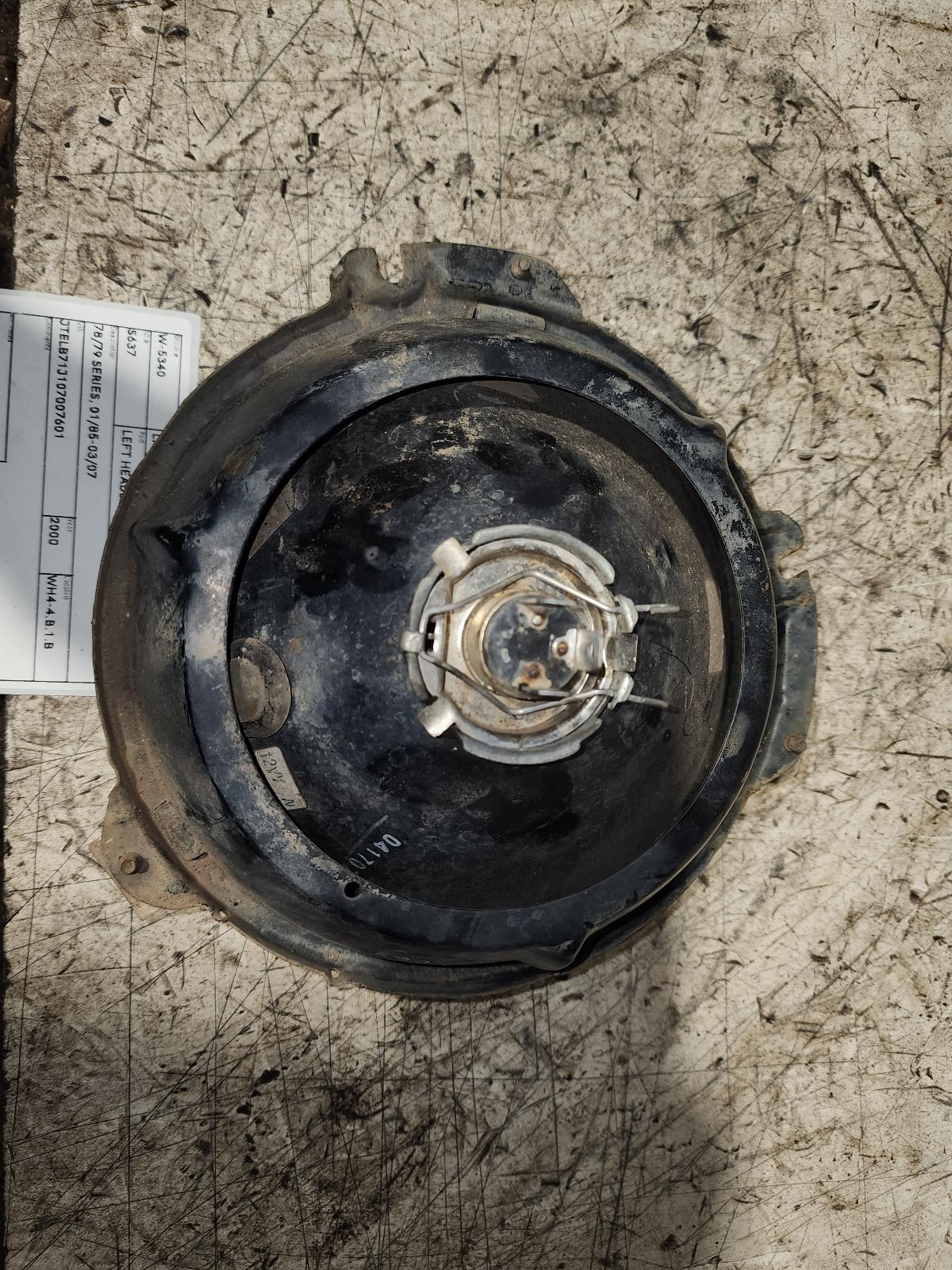 2000 Toyota Landcruiser Left Headlamp View Auto part Left Headlamp Toyota Landcruiser 2000