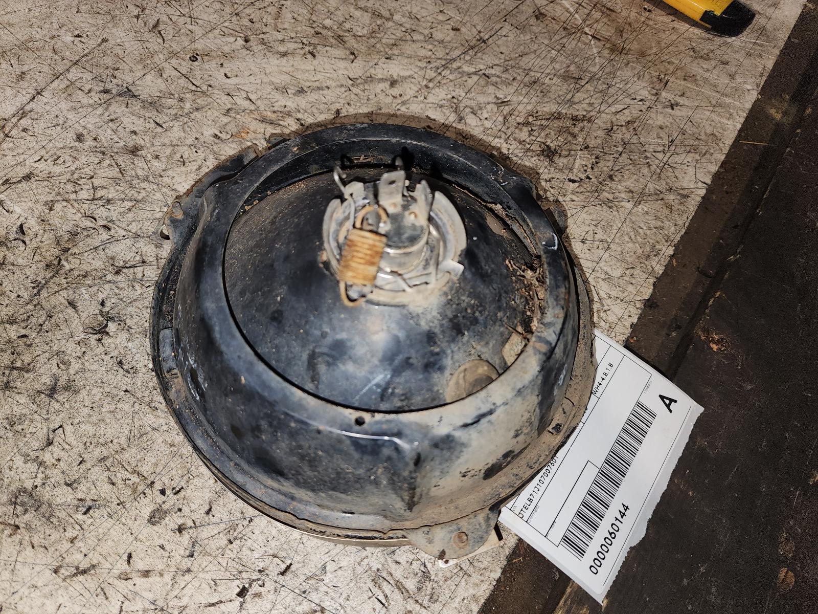 2000 Toyota Landcruiser Right Headlamp View Auto part Right Headlamp Toyota Landcruiser 2000