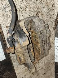 View Auto part Caliper Toyota Landcruiser 2000
