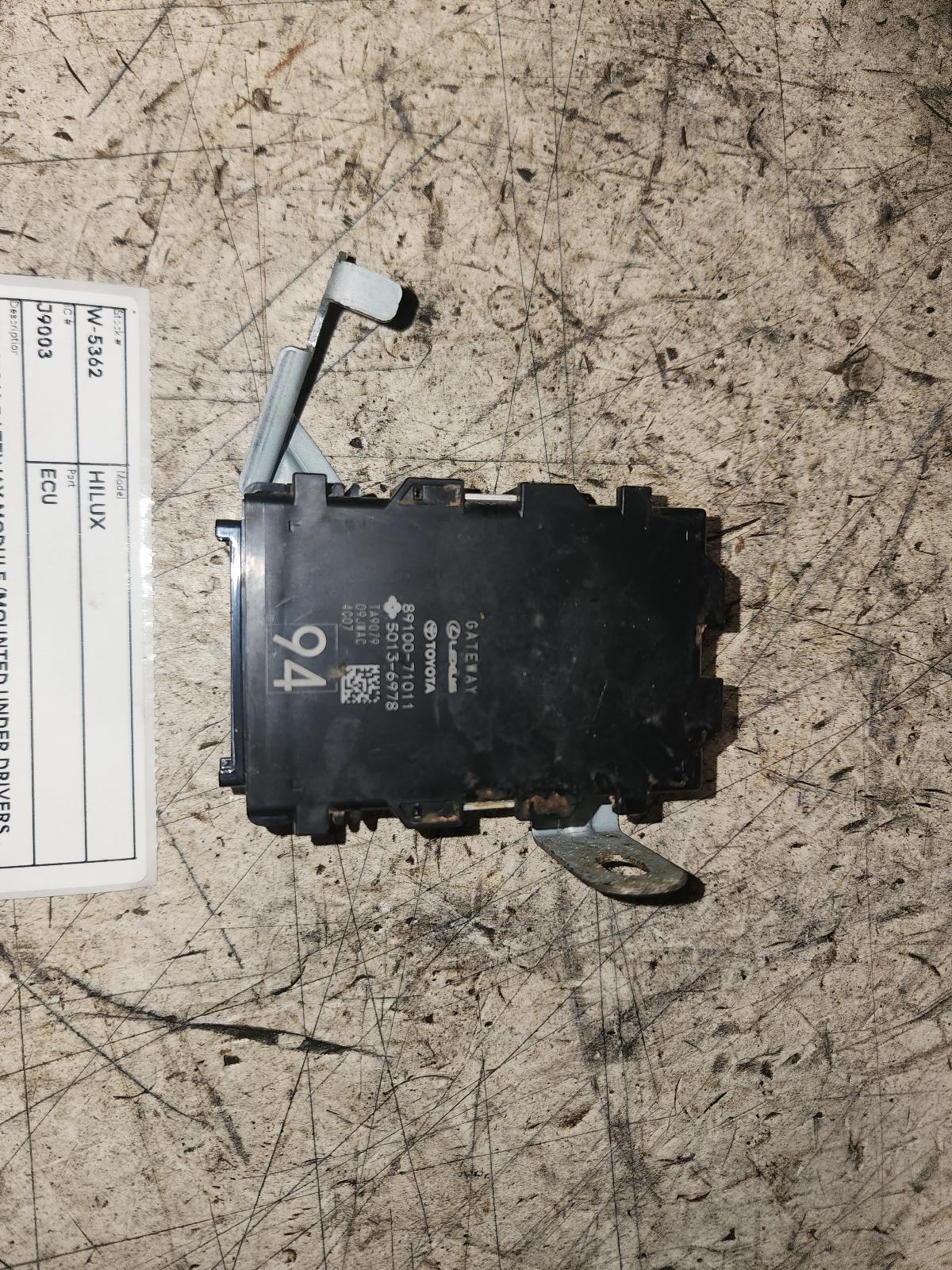 View Auto part Ecu Toyota Hilux 2024