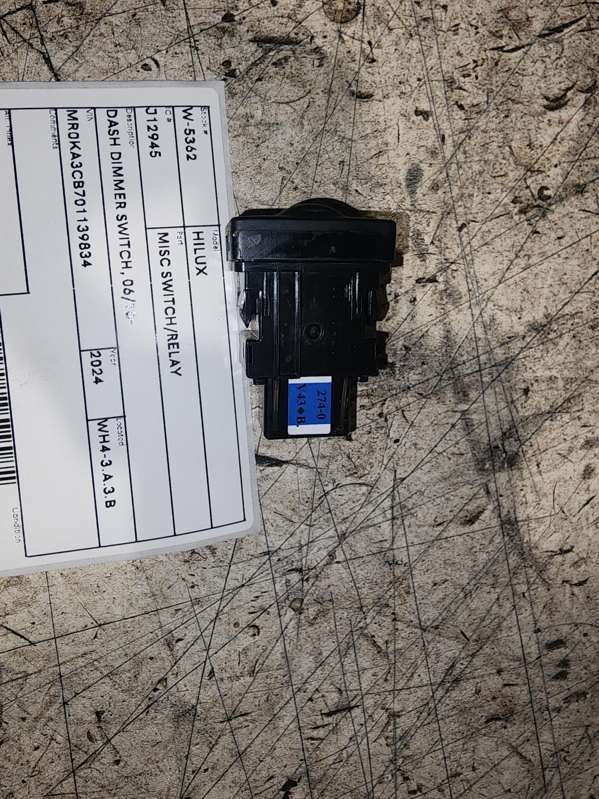 View Auto part Misc Switch/Relay Toyota Hilux 2024