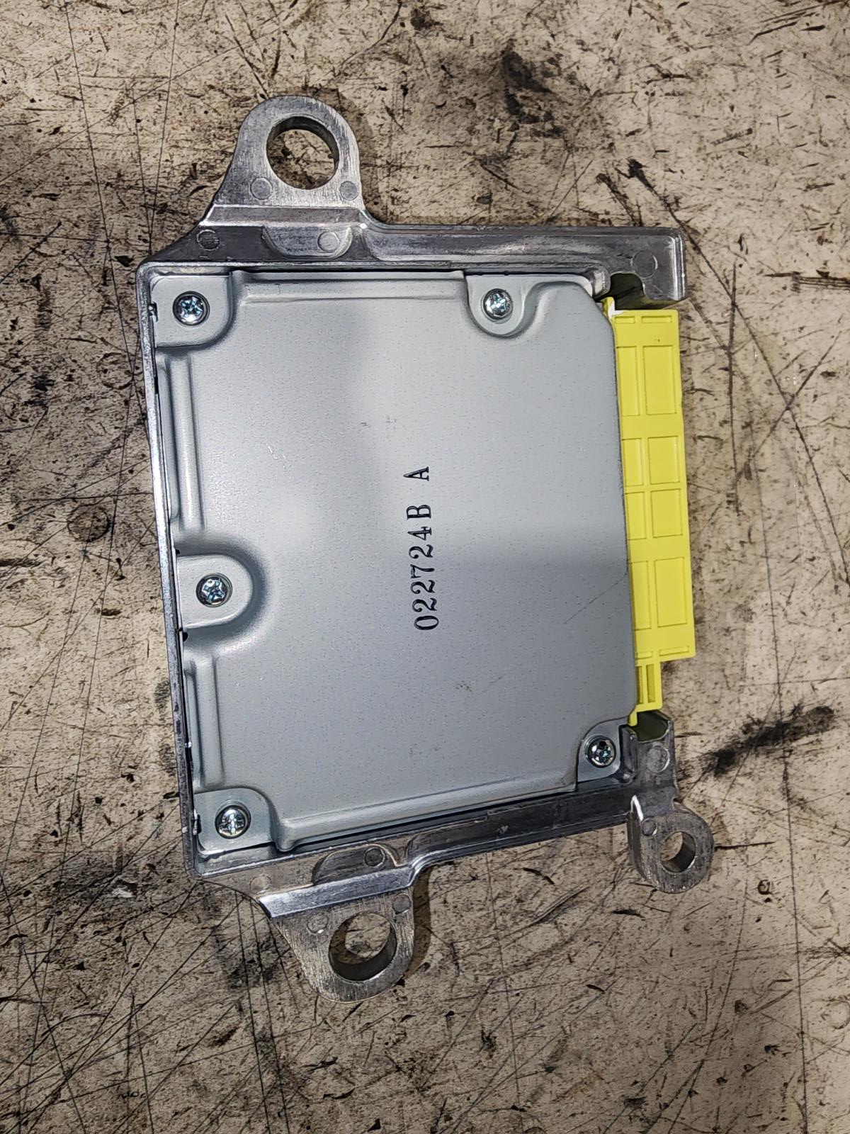 2024 Toyota Hilux Airbag Module/Sensor View Auto part Airbag Module/Sensor Toyota Hilux 2024