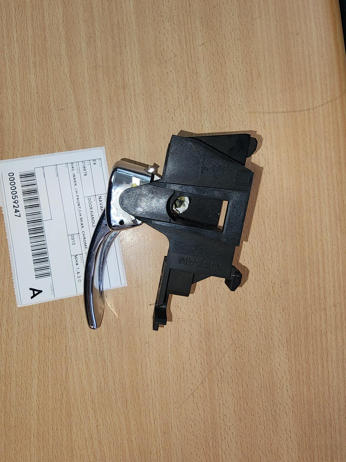 View Auto part Door Handle Nissan Navara 2010