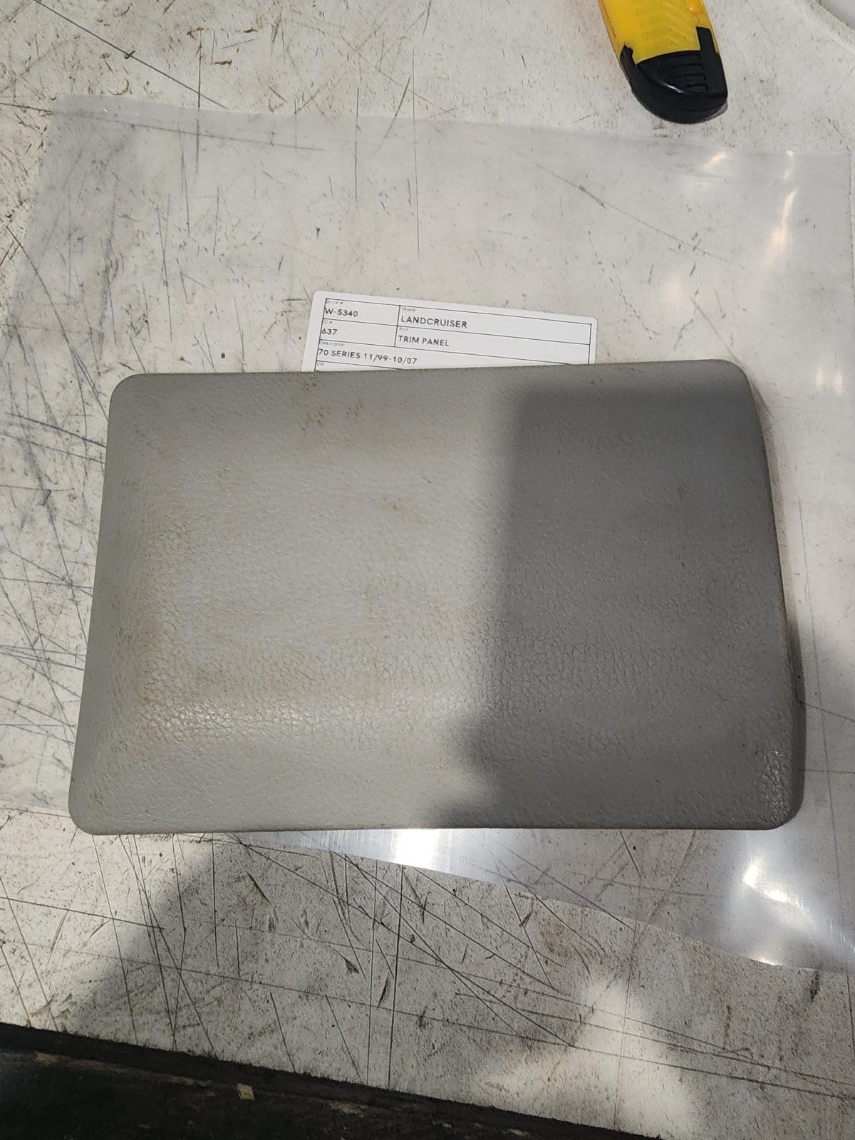 2000 Toyota Landcruiser Trim Panel View Auto part Trim Panel Toyota Landcruiser 2000