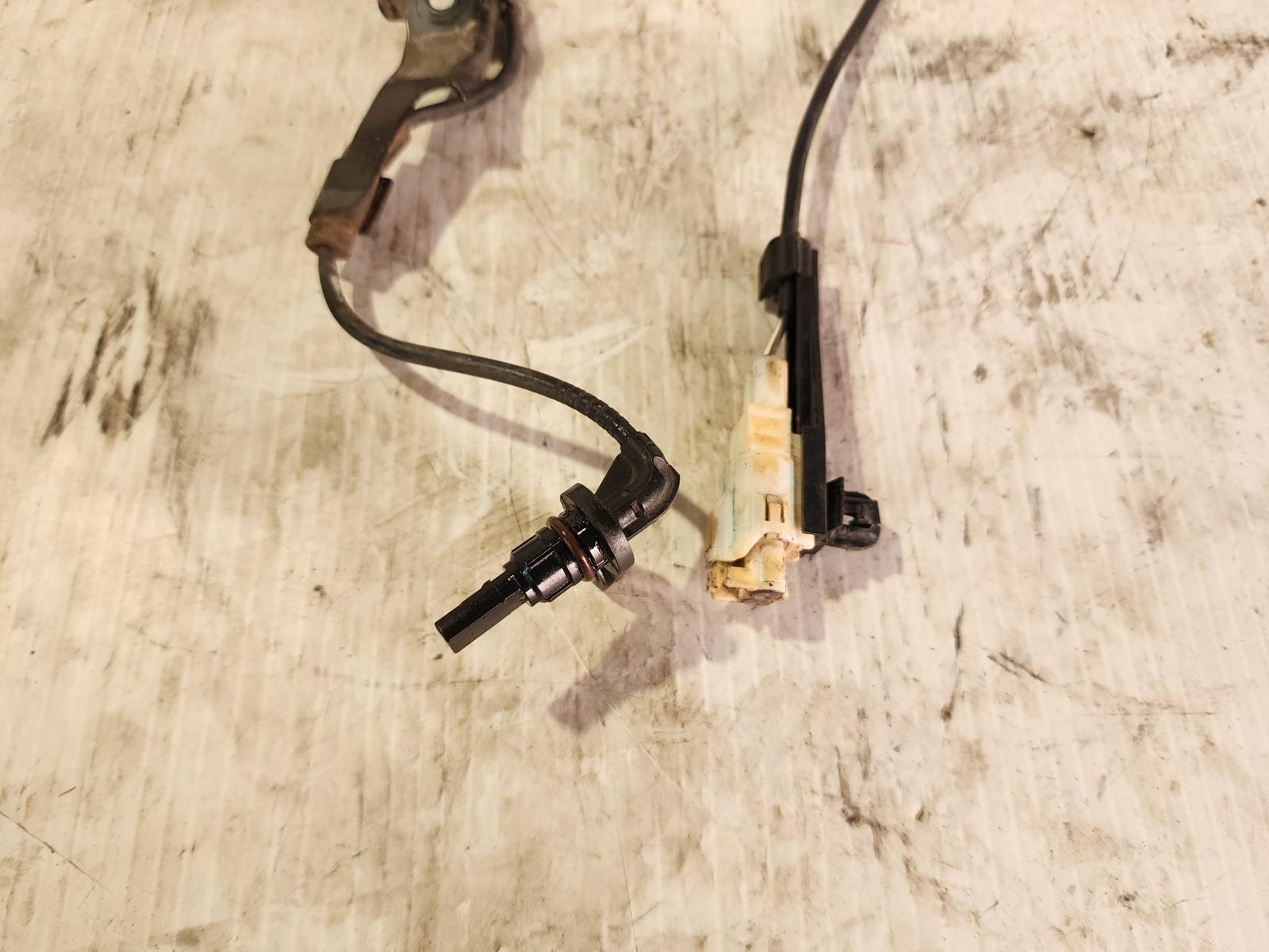 View Auto part Abs Sensor Toyota Hilux 2019