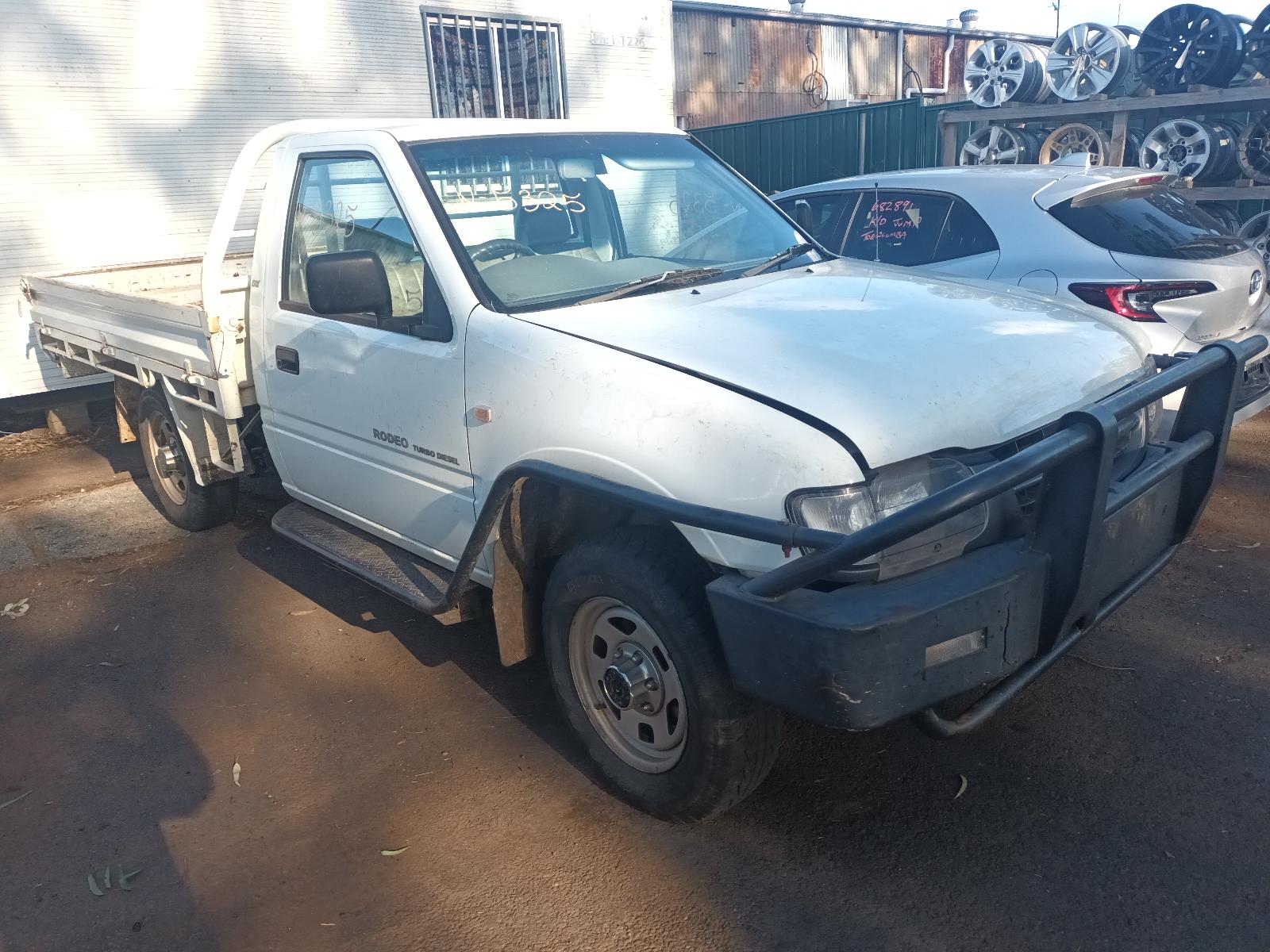 Right Indicator/Fog/Side Rodeo Holden 2002