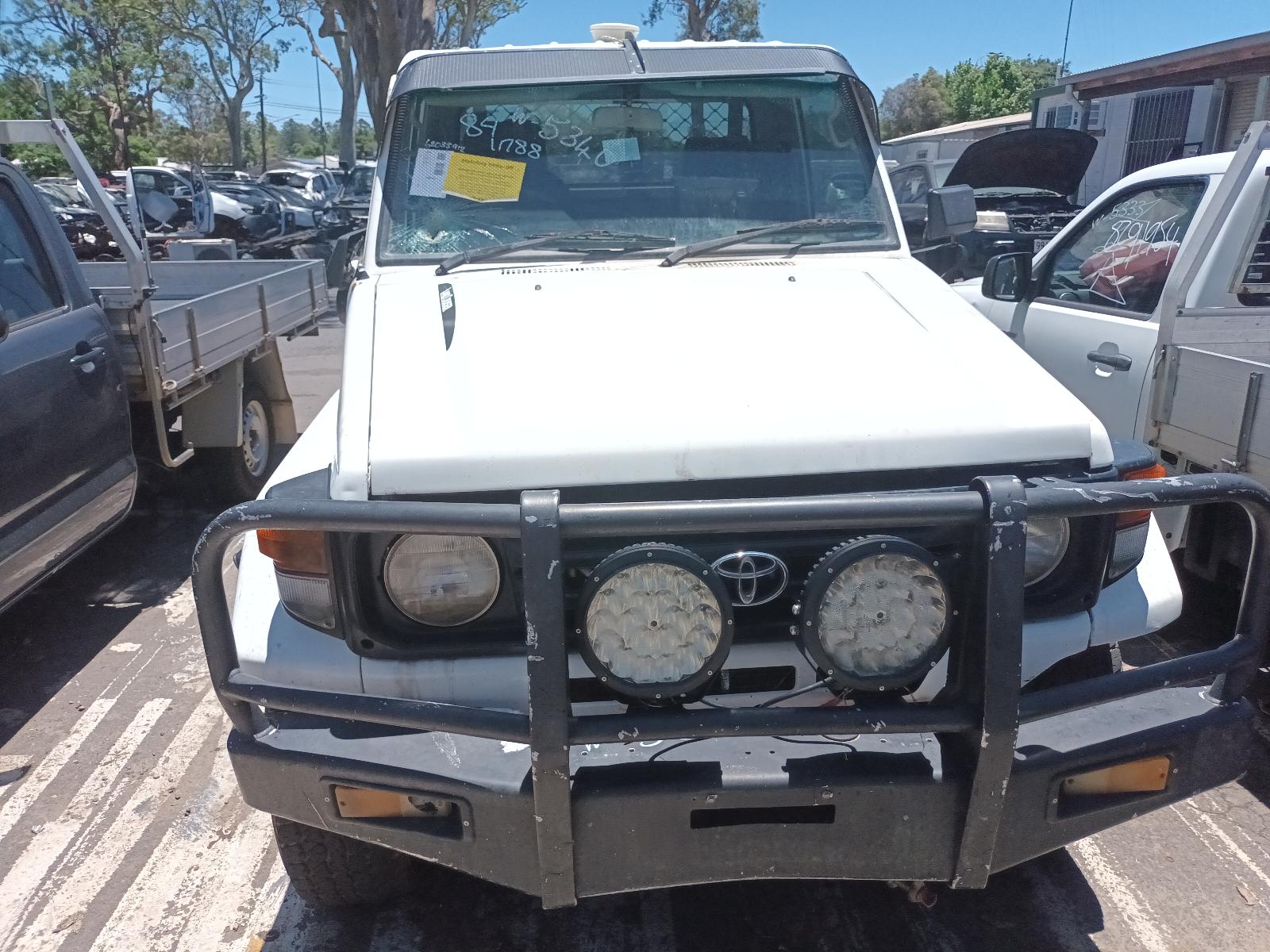 2000 Toyota Landcruiser Gear Stick/Shifter View Auto part Gear Stick/Shifter Toyota Landcruiser 2000