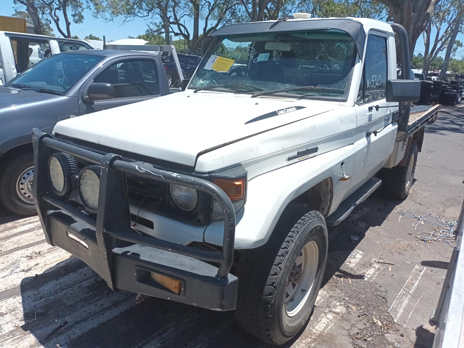 2000 Toyota Landcruiser Gear Stick/Shifter View Auto part Gear Stick/Shifter Toyota Landcruiser 2000