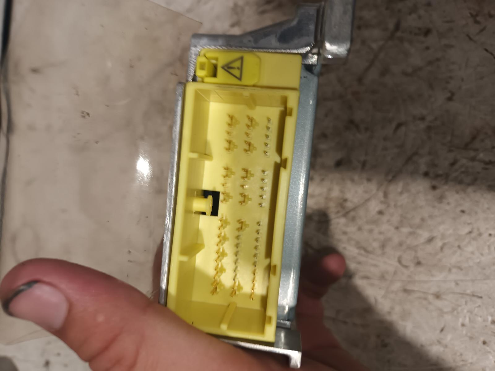 Airbag Module/Sensor Hilux Toyota 2014