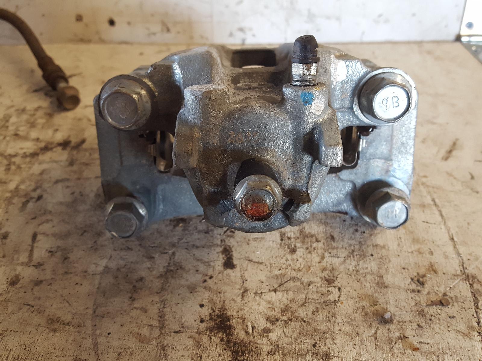 2012 Mitsubishi Pajero Caliper View Auto part Caliper Mitsubishi Pajero 2012
