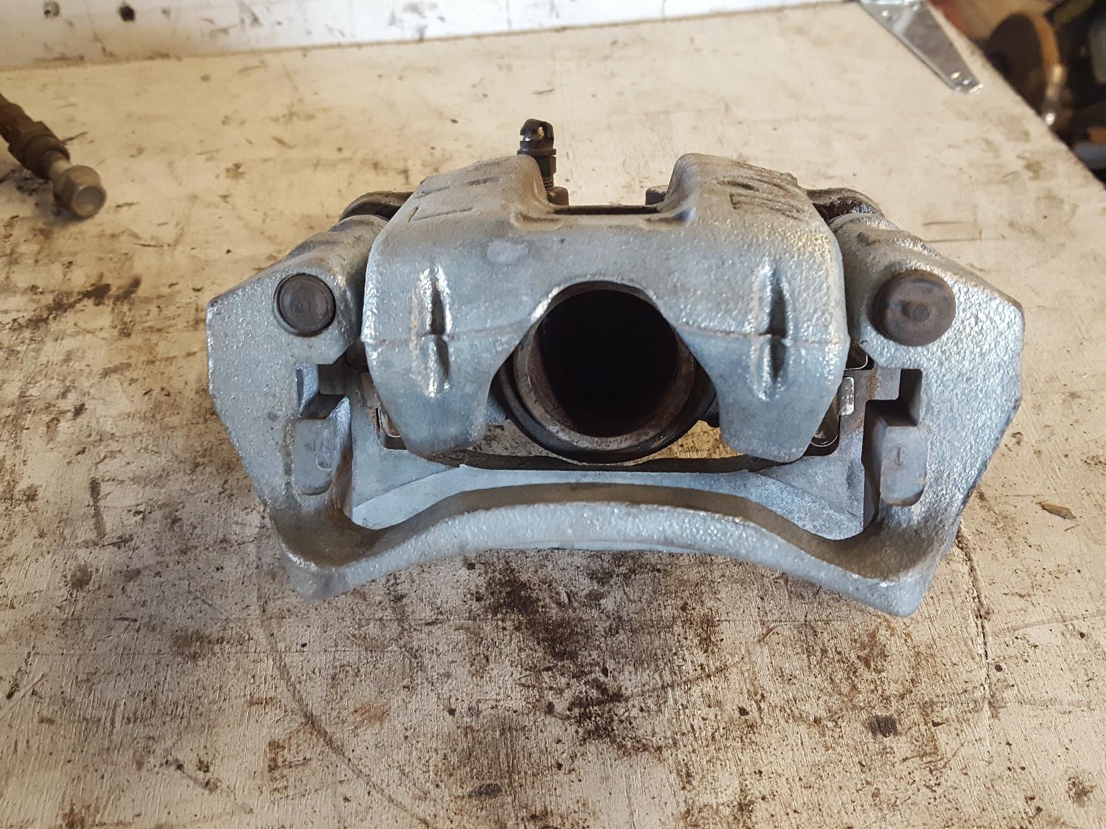 2012 Mitsubishi Pajero Caliper View Auto part Caliper Mitsubishi Pajero 2012
