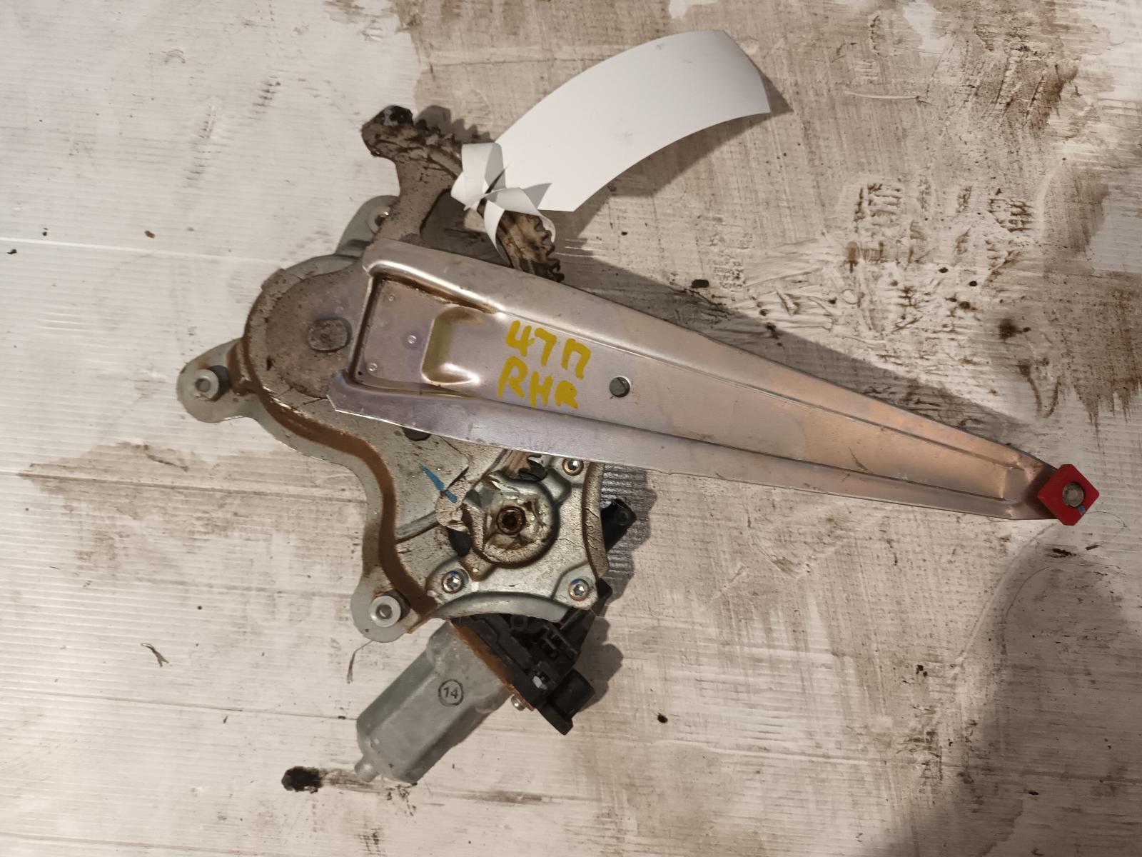 View Auto part Right Rear Wnd Reg/Motor Mitsubishi Triton 2009