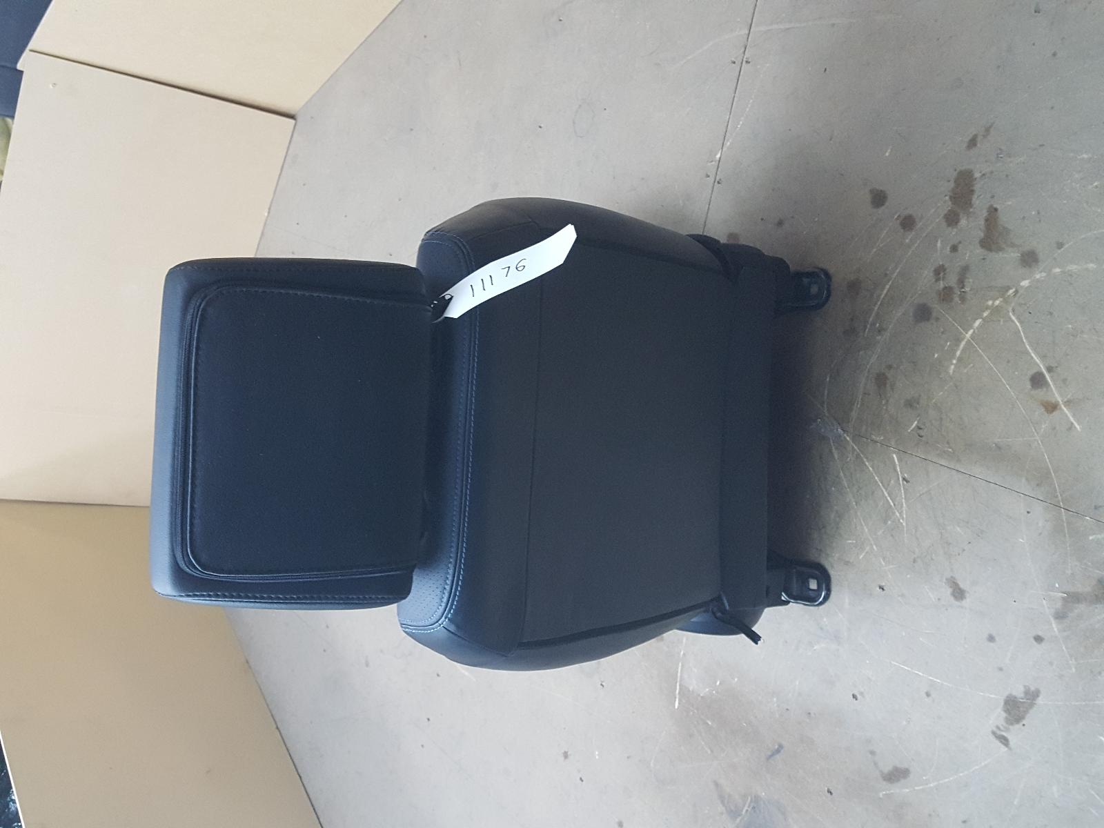 View Auto part Front Seat Mitsubishi Triton 2009
