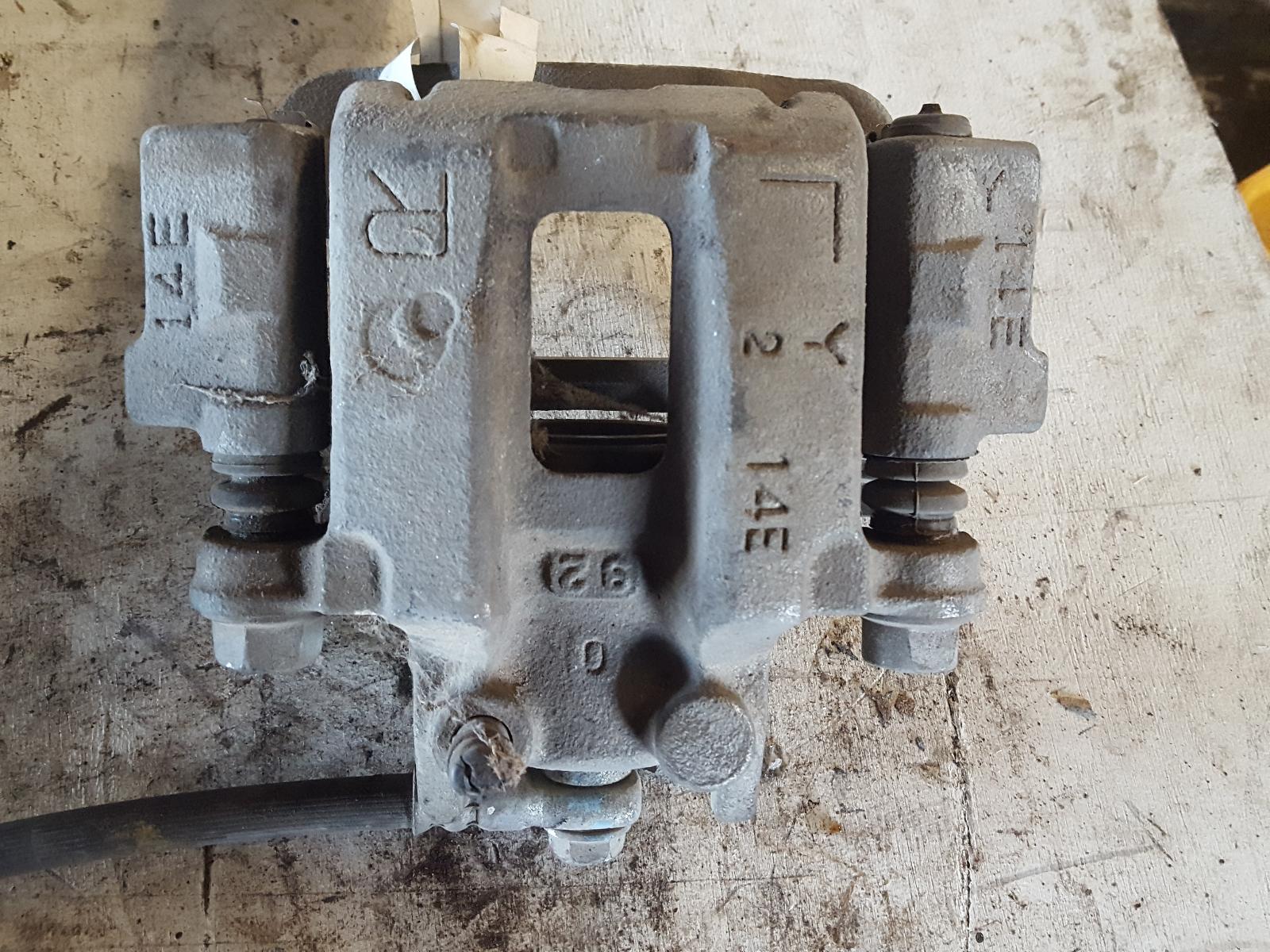 View Auto part Caliper Mitsubishi Pajero 2010