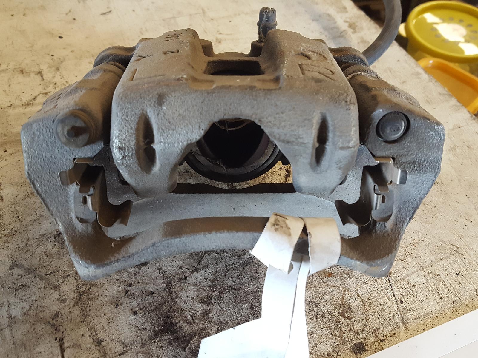 View Auto part Caliper Mitsubishi Pajero 2010