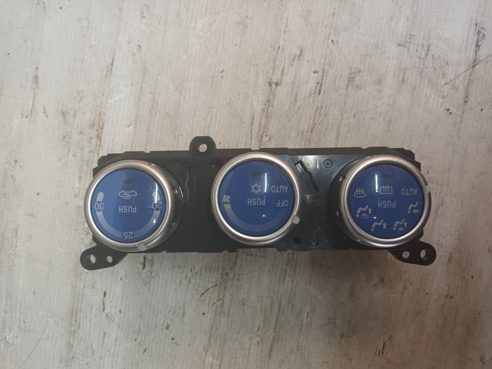 View Auto part Heater/Ac Controls Mitsubishi Triton 2009