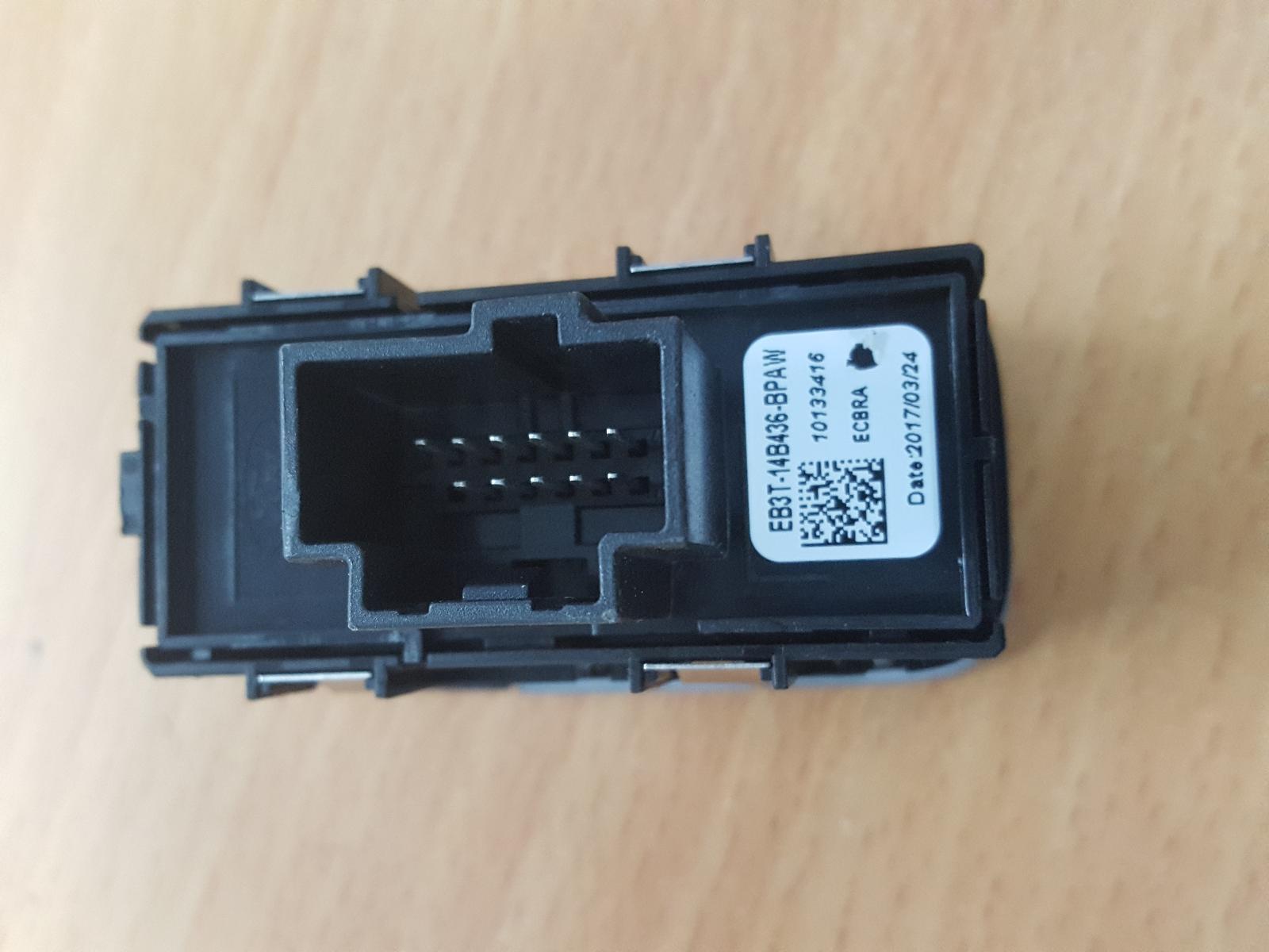 View Auto part Misc Switch/Relay Ford Ranger 2017