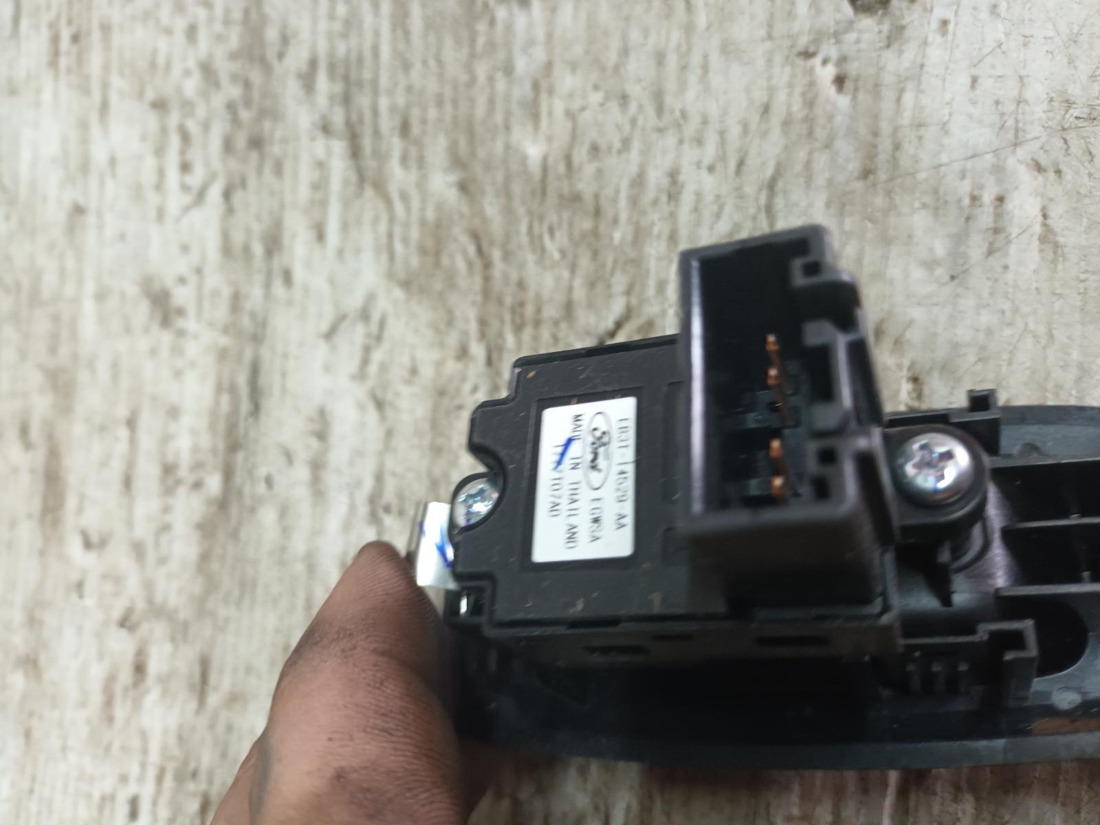 View Auto part Pwr Dr Wind Switch Ford Ranger 2017
