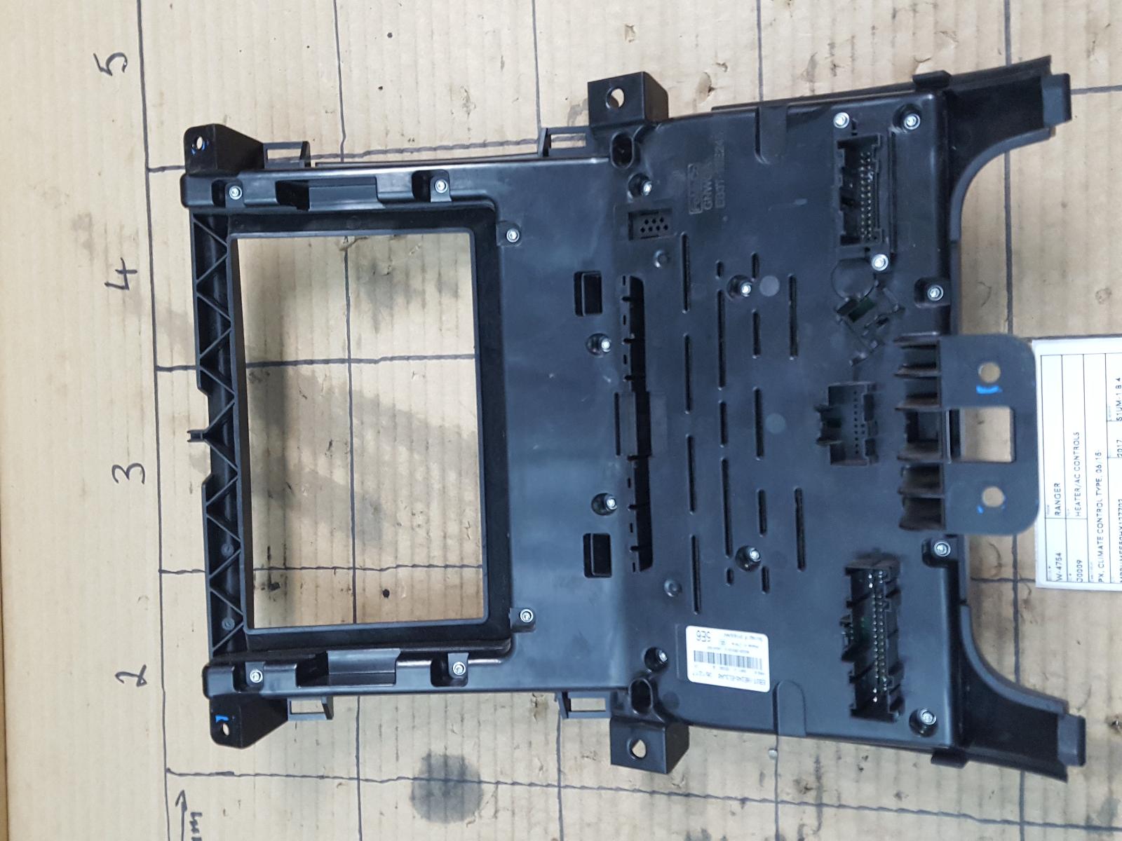 View Auto part Radio/Cd/Dvd/Sat/Tv Ford Ranger 2017