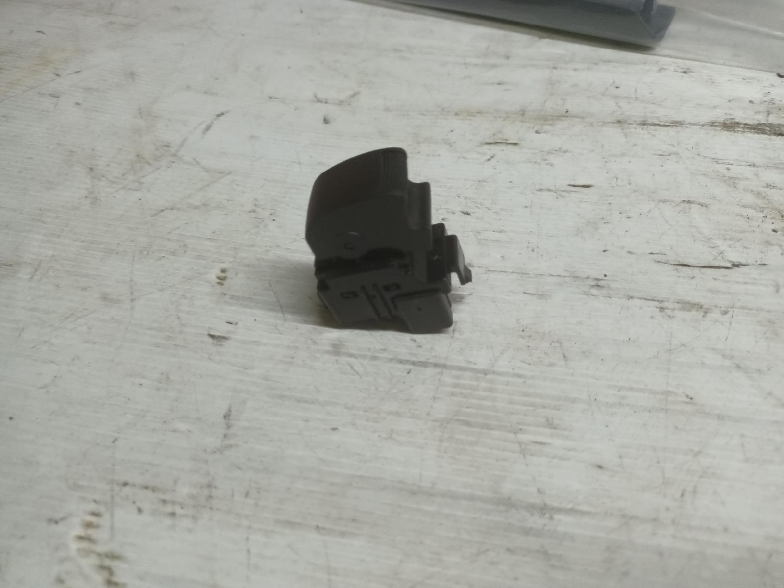 View Auto part Pwr Dr Wind Switch Isuzu Mu-x 2014