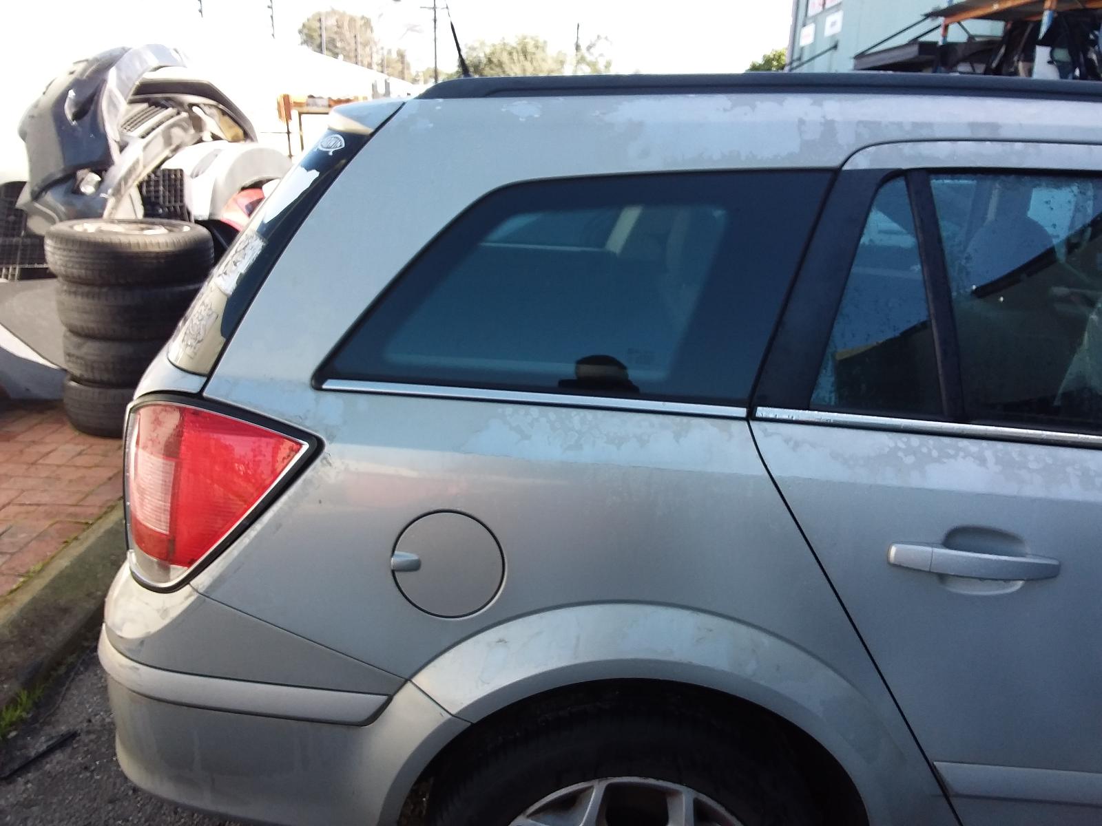 Glove Box Astra Holden 2006