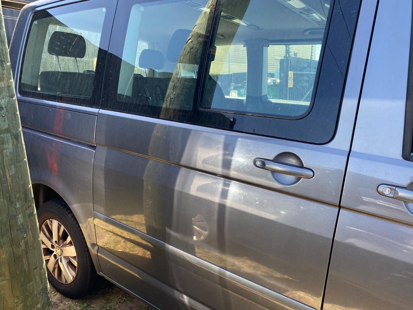 2013 Volkswagen Transporter Towbar View Auto part Towbar Volkswagen Transporter 2013