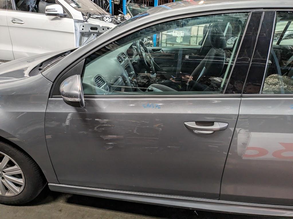 2012 Volkswagen Golf Right Guard View Auto part Right Guard Volkswagen Golf 2012