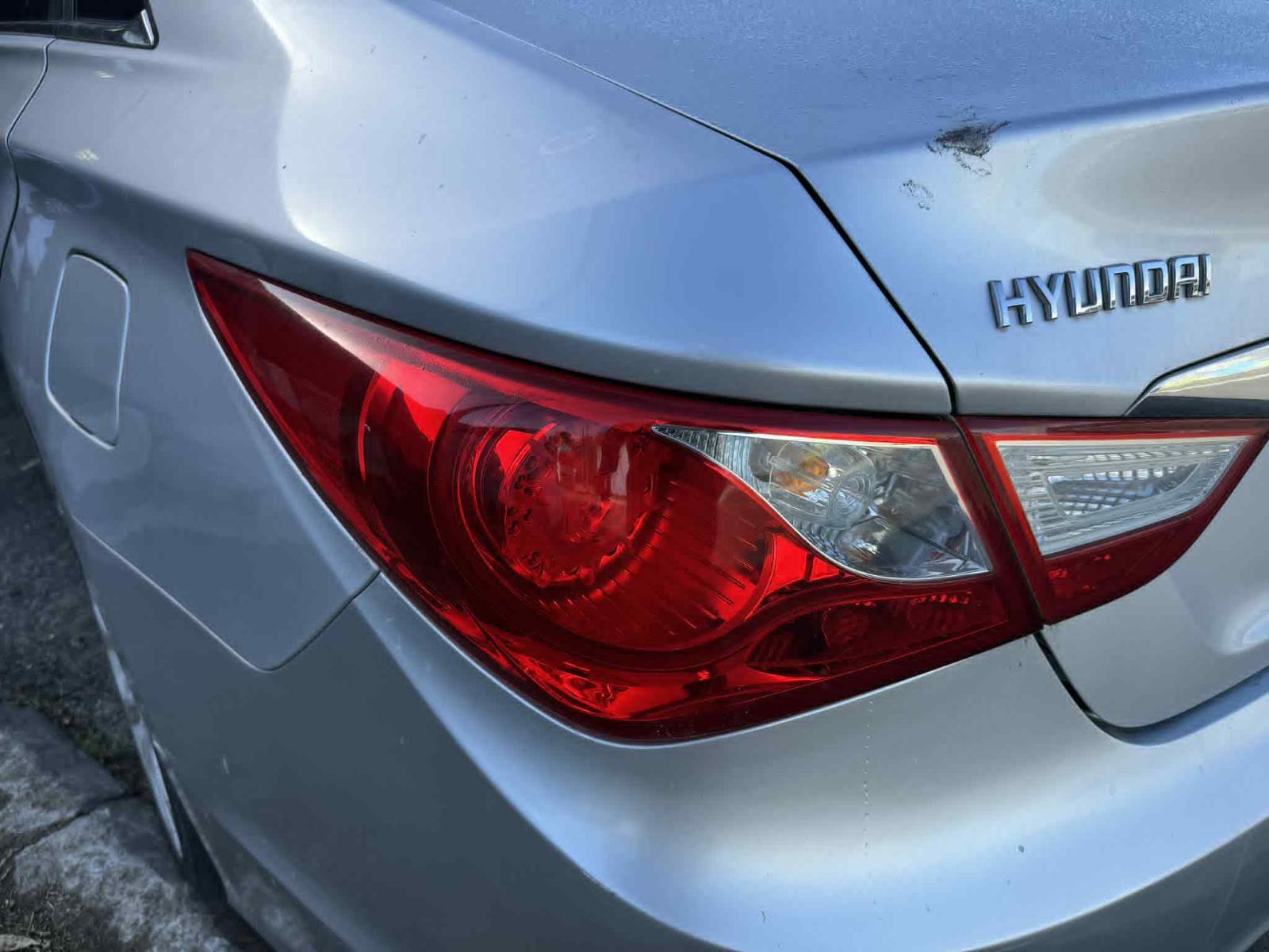 View Auto part Left Headlamp Hyundai I45 2010