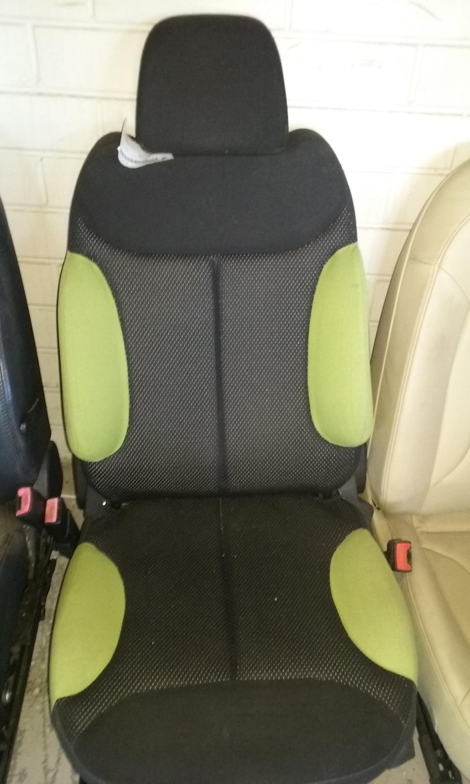 View Auto part Front Seat Citroen C2 2005