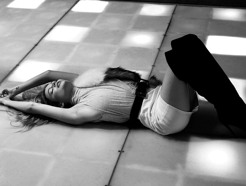 lee-campaign-cutting-shapes