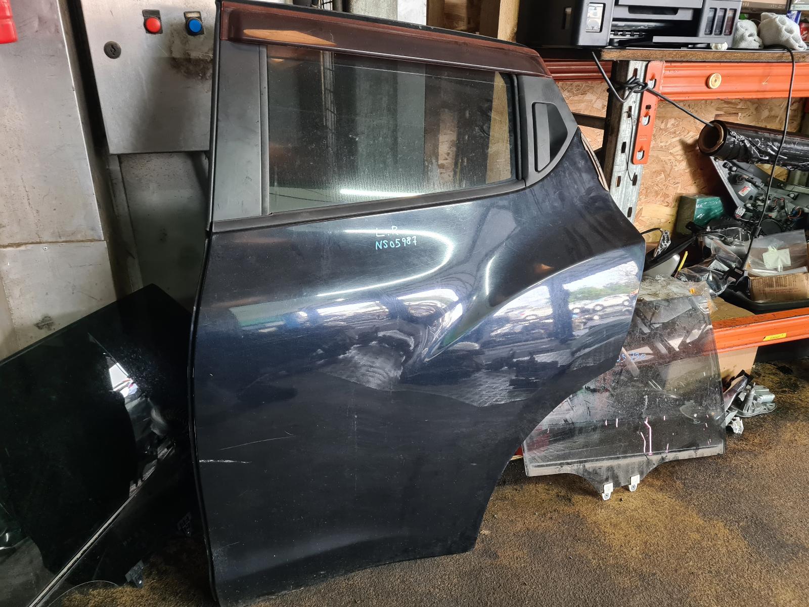 2010 Nissan Juke Left Rear Door/Sliding View Auto part Left Rear Door/Sliding Nissan Juke 2010