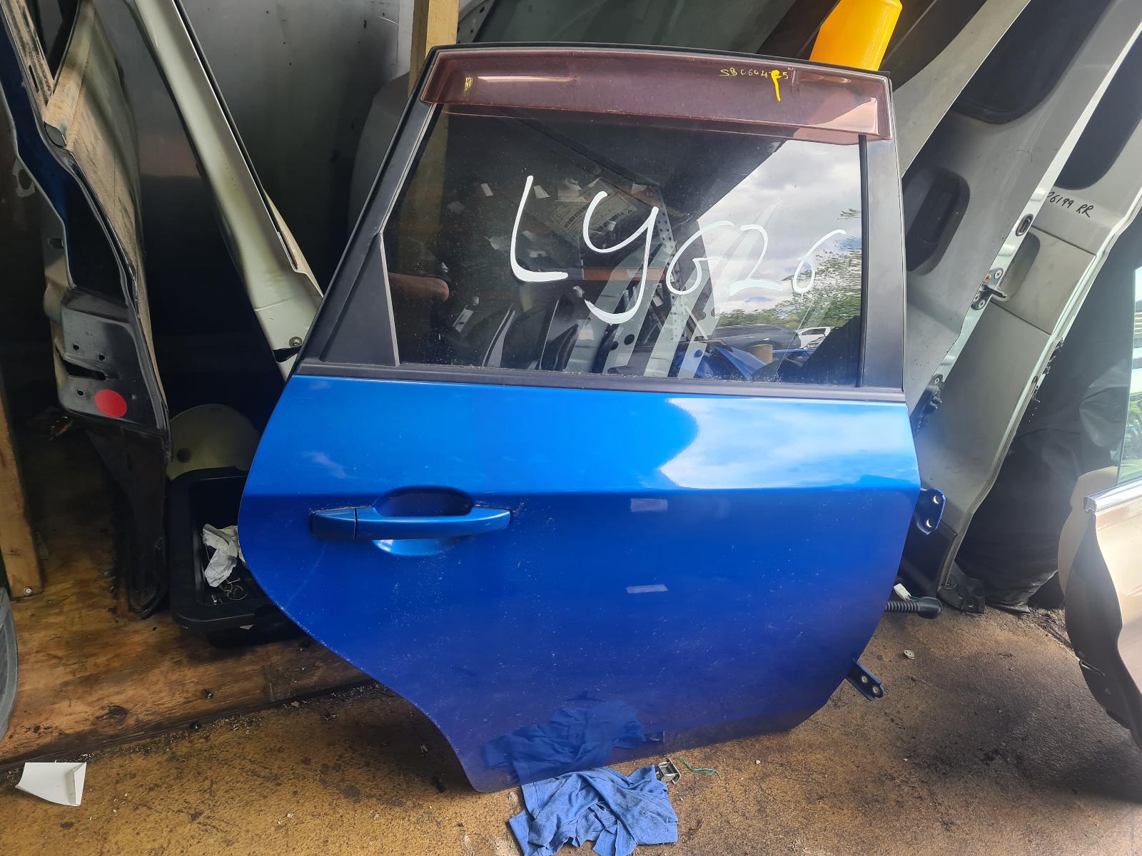 View Auto part Right Rear Door Sliding Subaru Impreza 2008