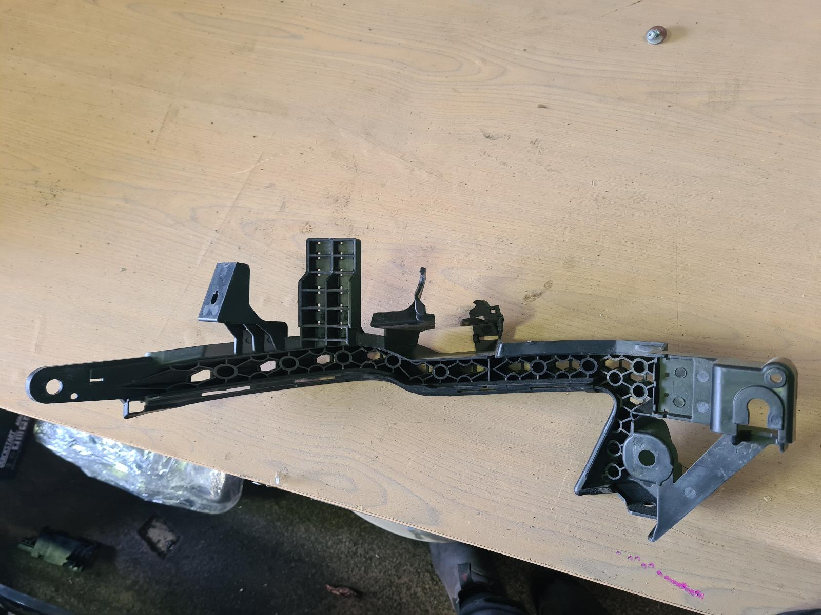 2020 Subaru Forester Misc Bracket View Auto part Misc Bracket Subaru Forester 2020