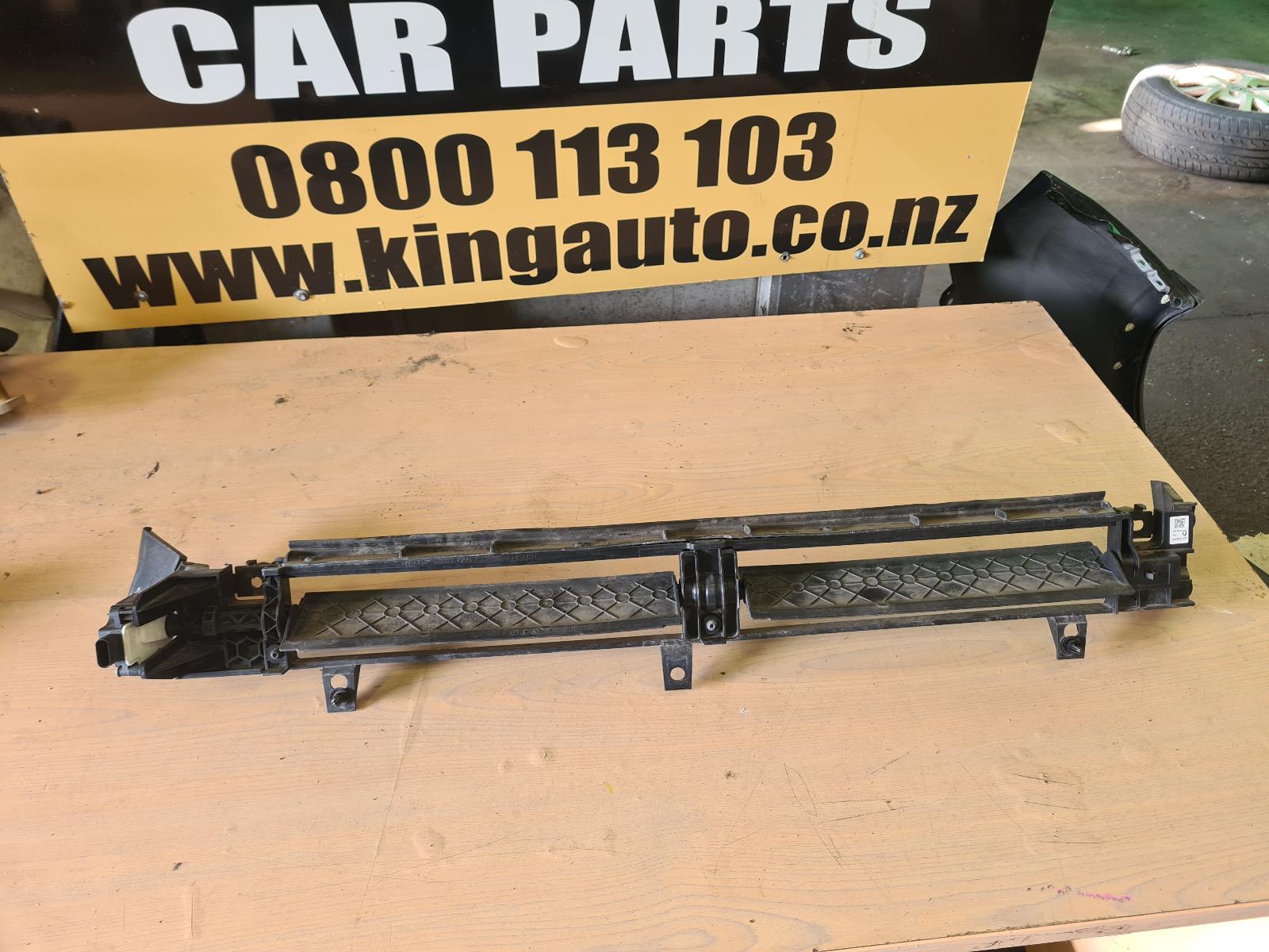 View Auto part Grille Subaru Forester 2020