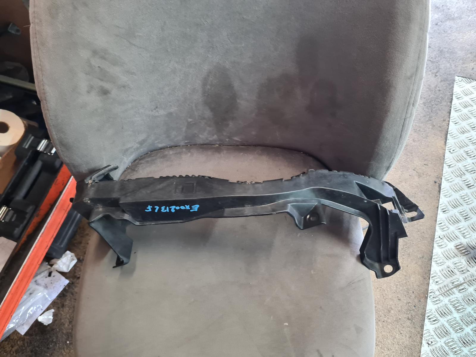 View Auto part Misc Bracket Subaru Outback 2006