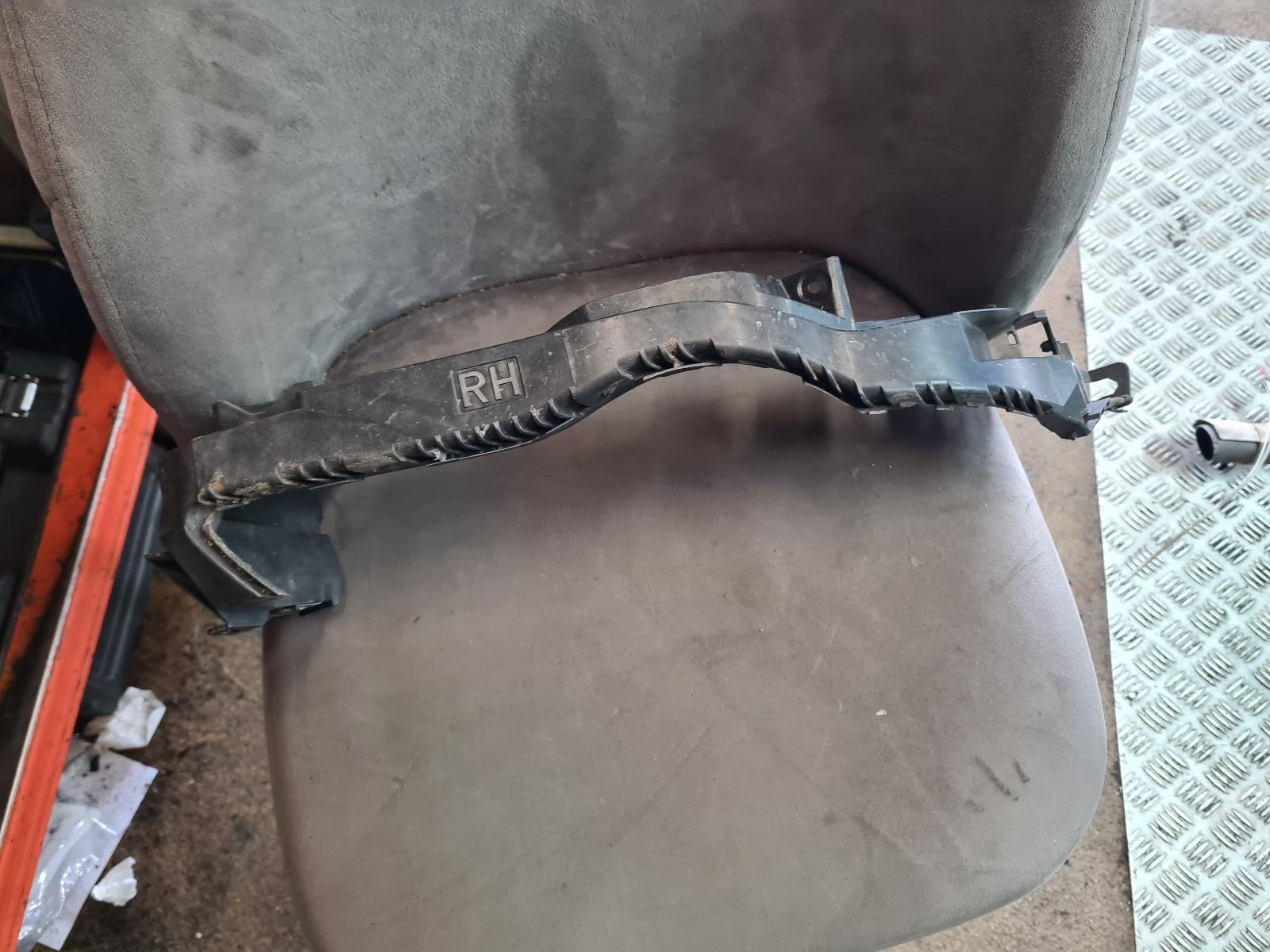 View Auto part Misc Bracket Subaru Outback 2006
