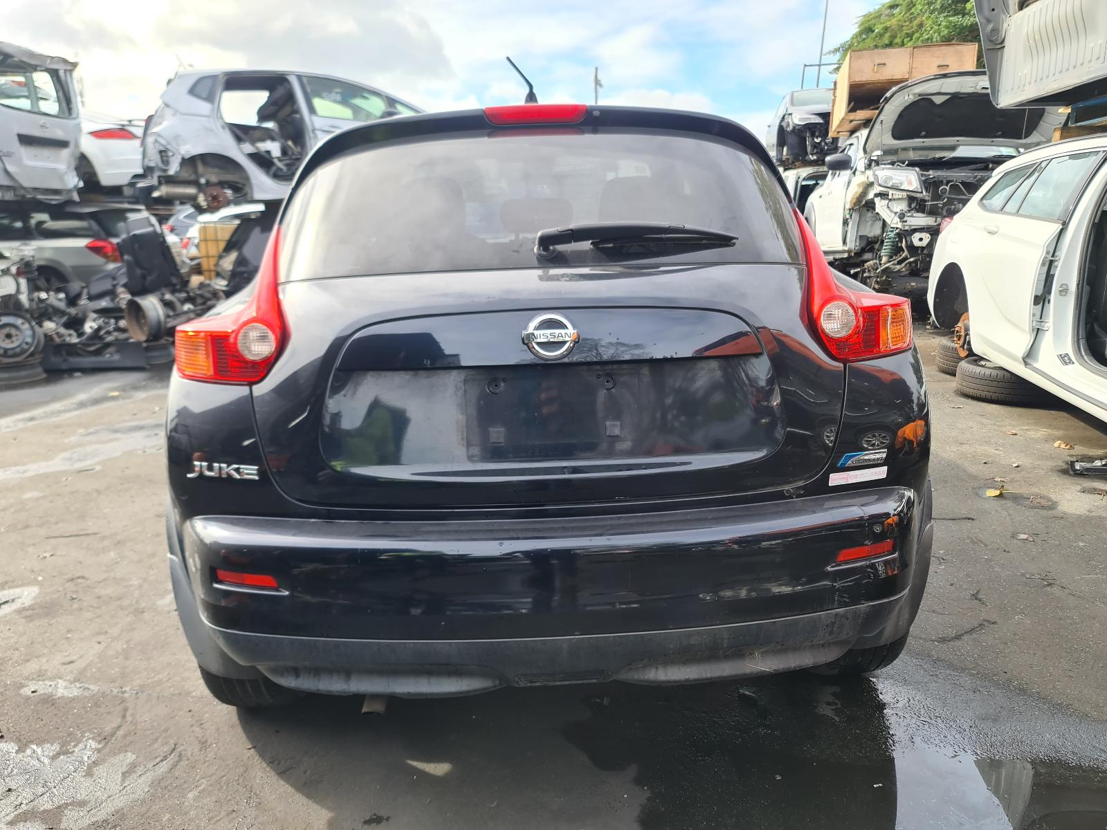 2010 Nissan Juke Left Rear Door/Sliding View Auto part Left Rear Door/Sliding Nissan Juke 2010