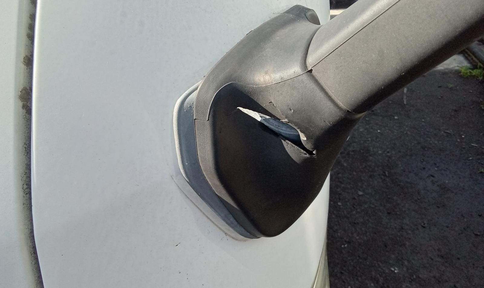 2014 Nissan Urvan A/C Condenser View Auto part A/C Condenser Nissan Urvan 2014