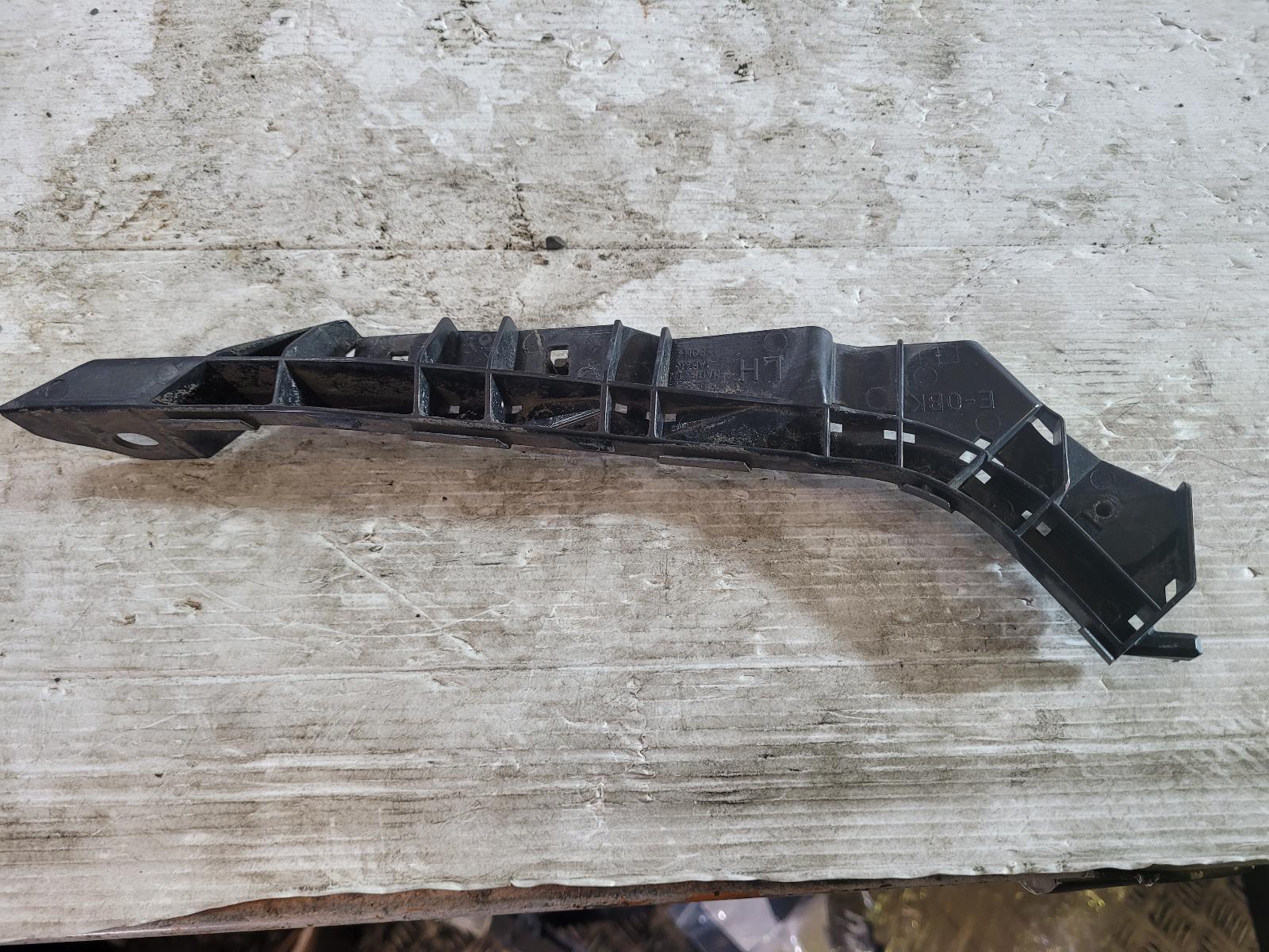 View Auto part F/Bar Reinforc/Brack Subaru Outback 2009