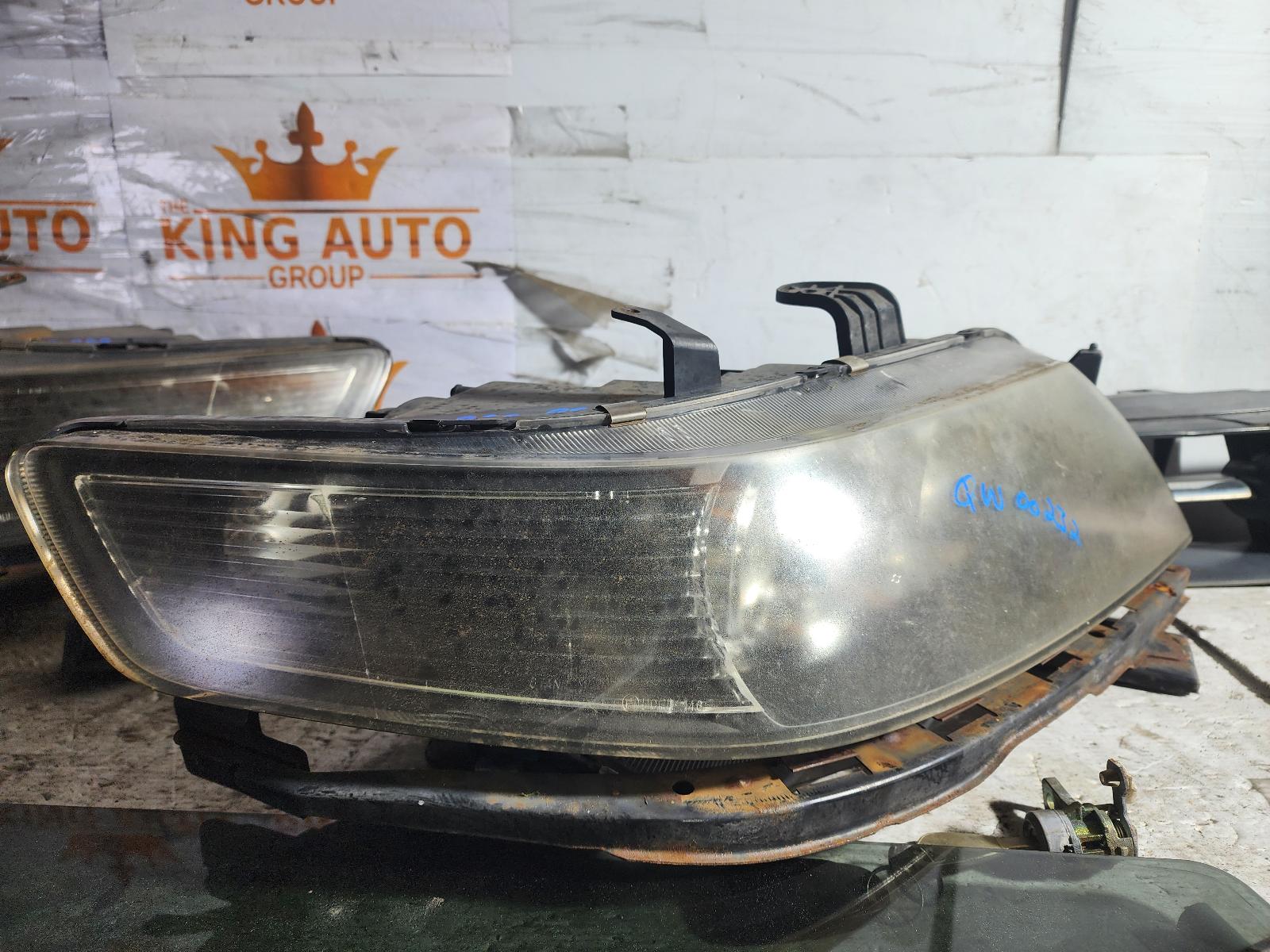 View Auto part Right Headlamp Honda Accord 2003