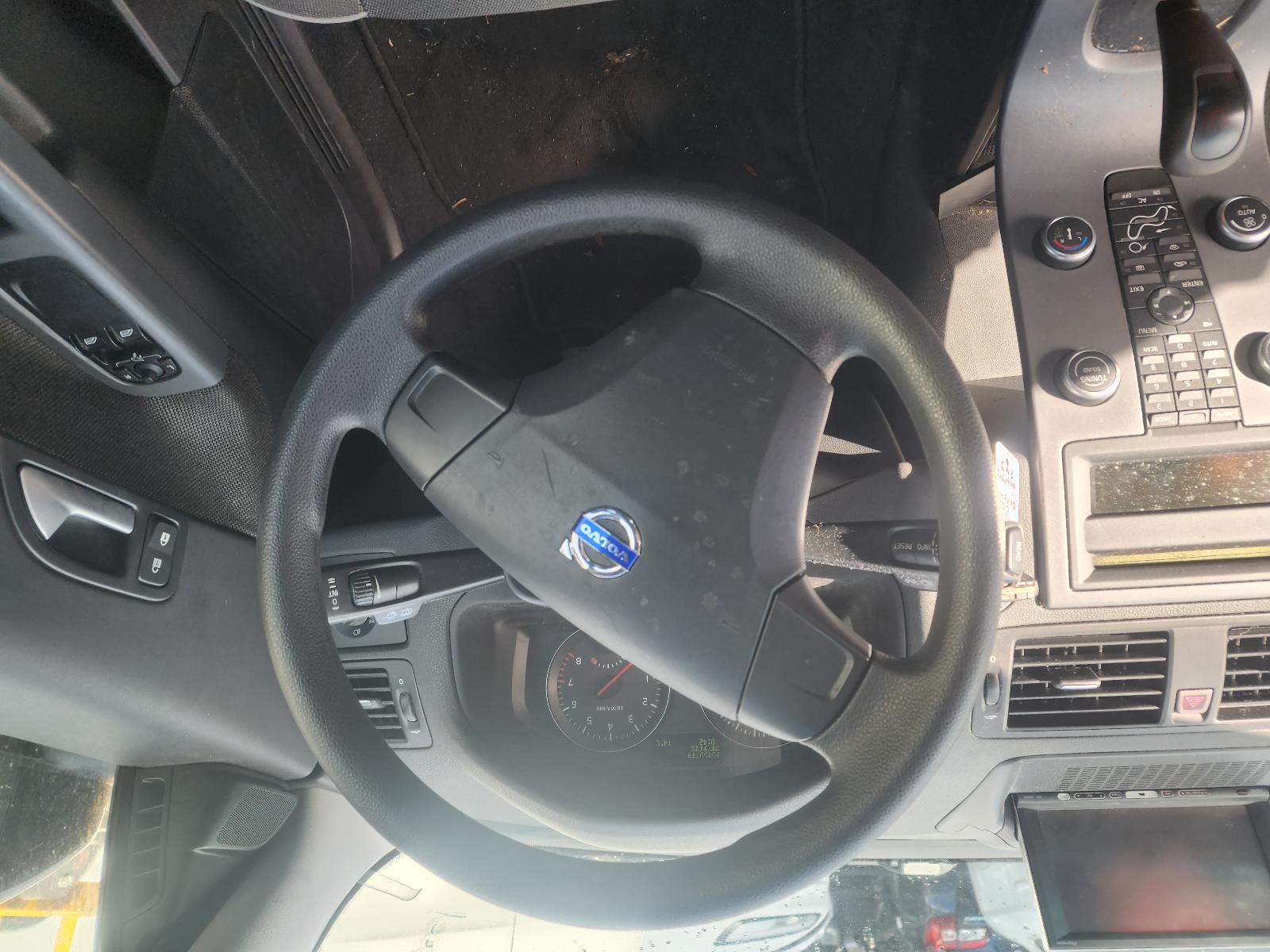 View Auto part Fuel Tank Volvo C30 2010