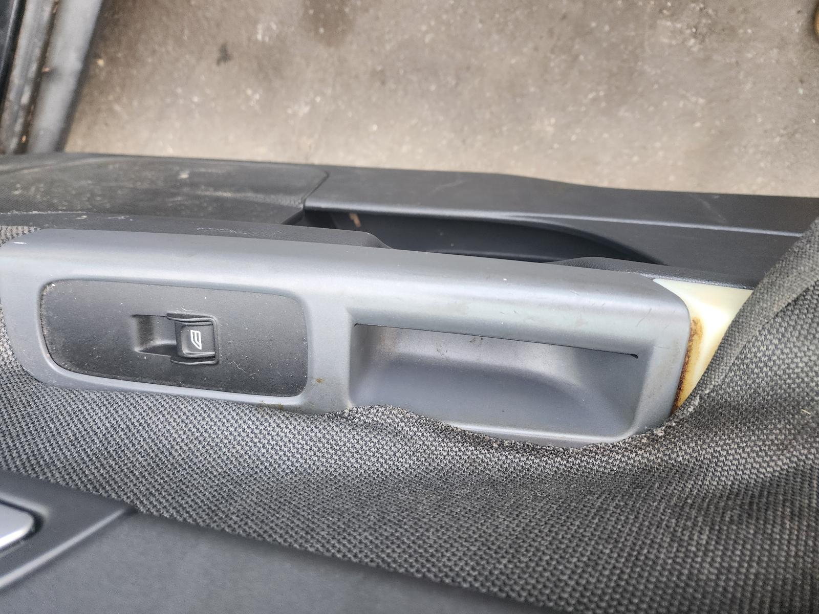 View Auto part Fuel Tank Volvo C30 2010