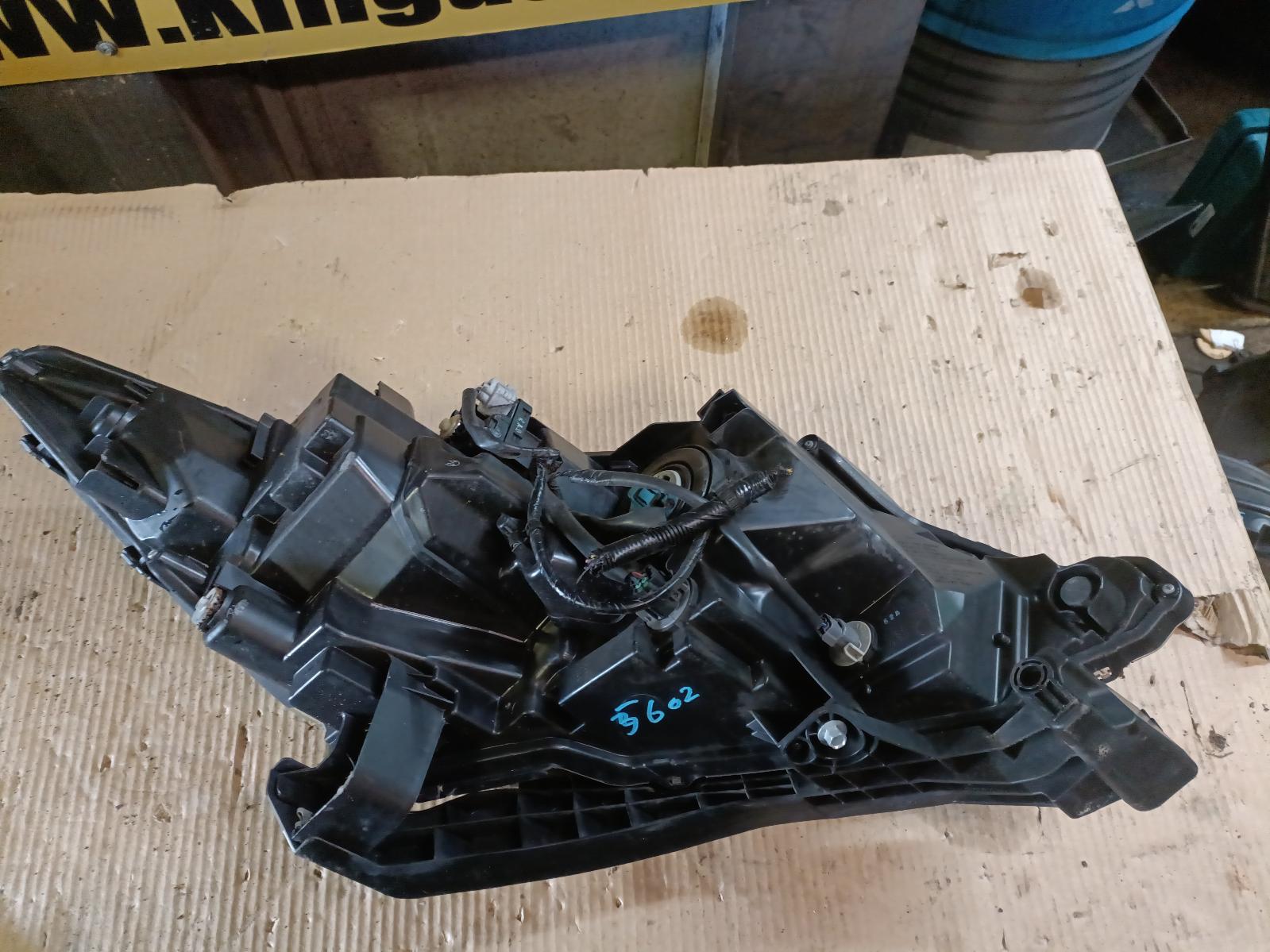 View Auto part Left Headlamp Honda Odyssey 2016