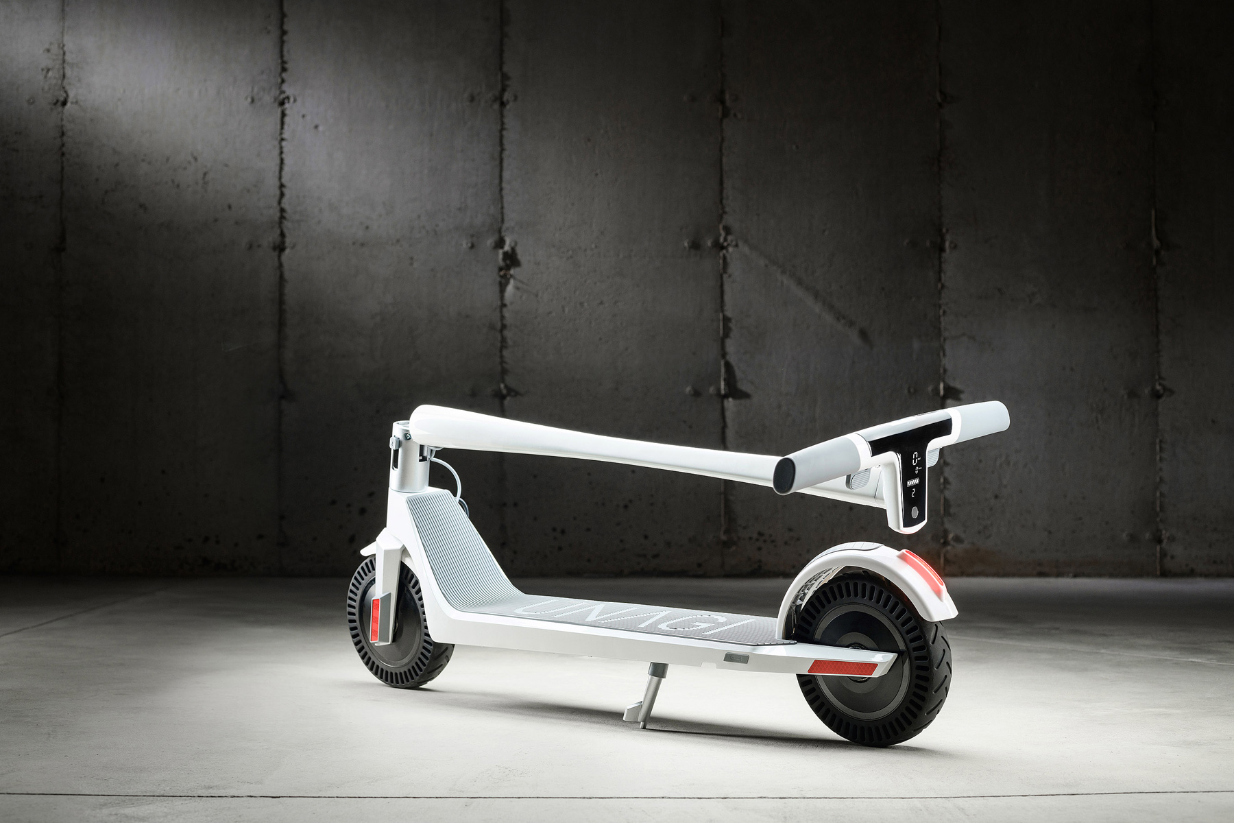 Panmi debuts the Unagi E500 Dual Motor electric scooter in Australia